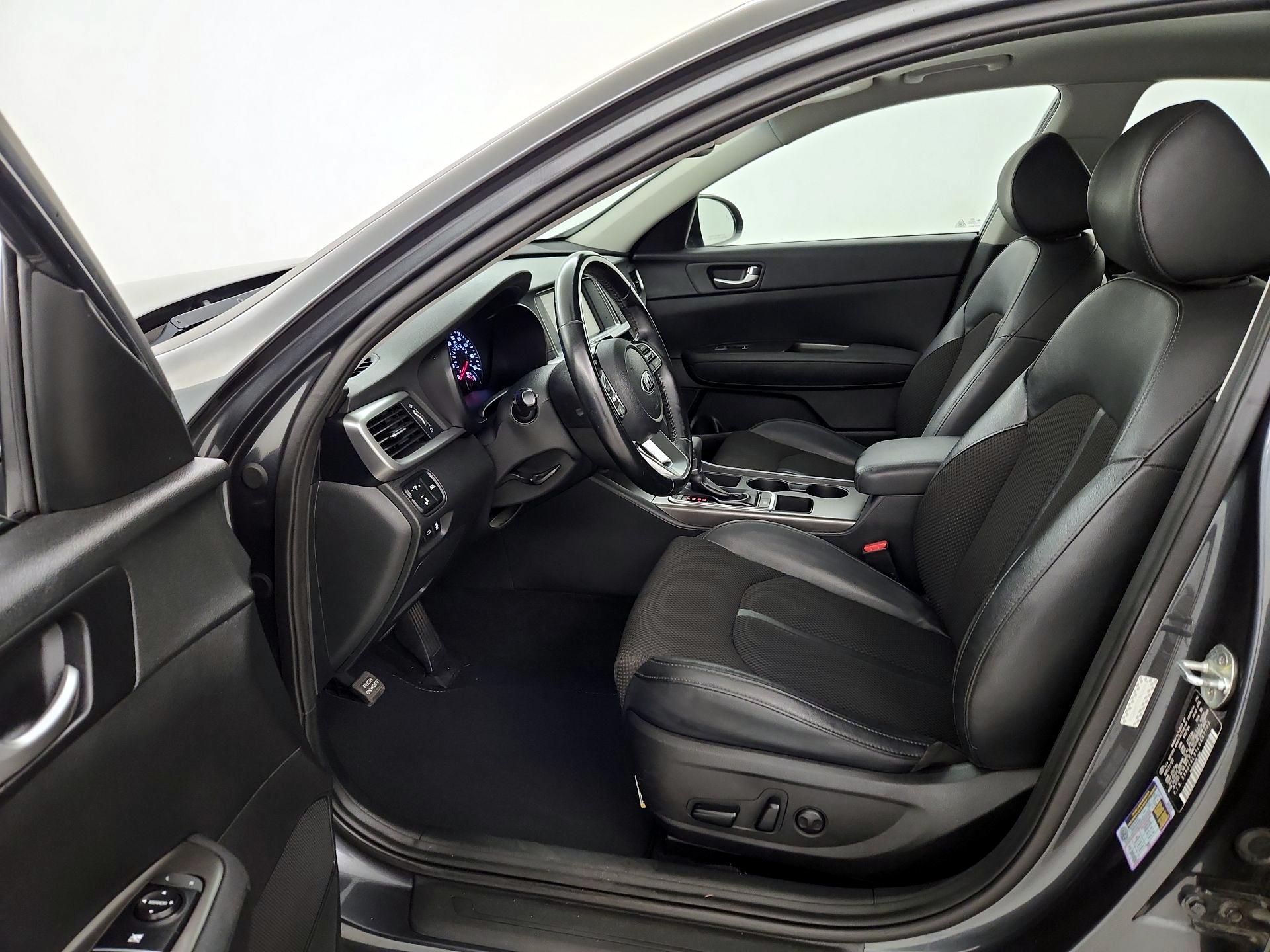 Thumbnail: 2020 Kia Optima - 11