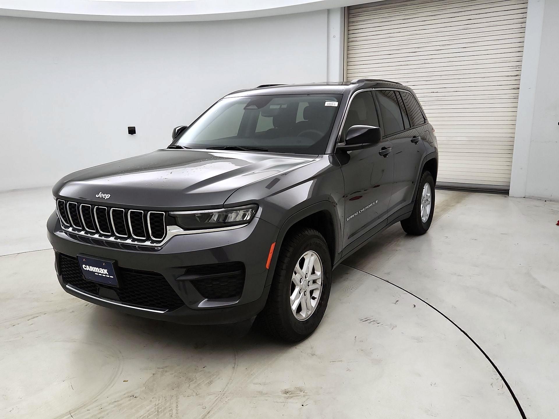 Thumbnail: 2023 Jeep Grand Cherokee - 3