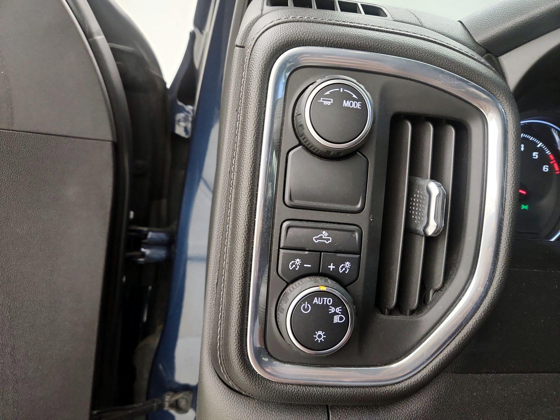 Thumbnail: 2021 Chevrolet Silverado 1500 - 13