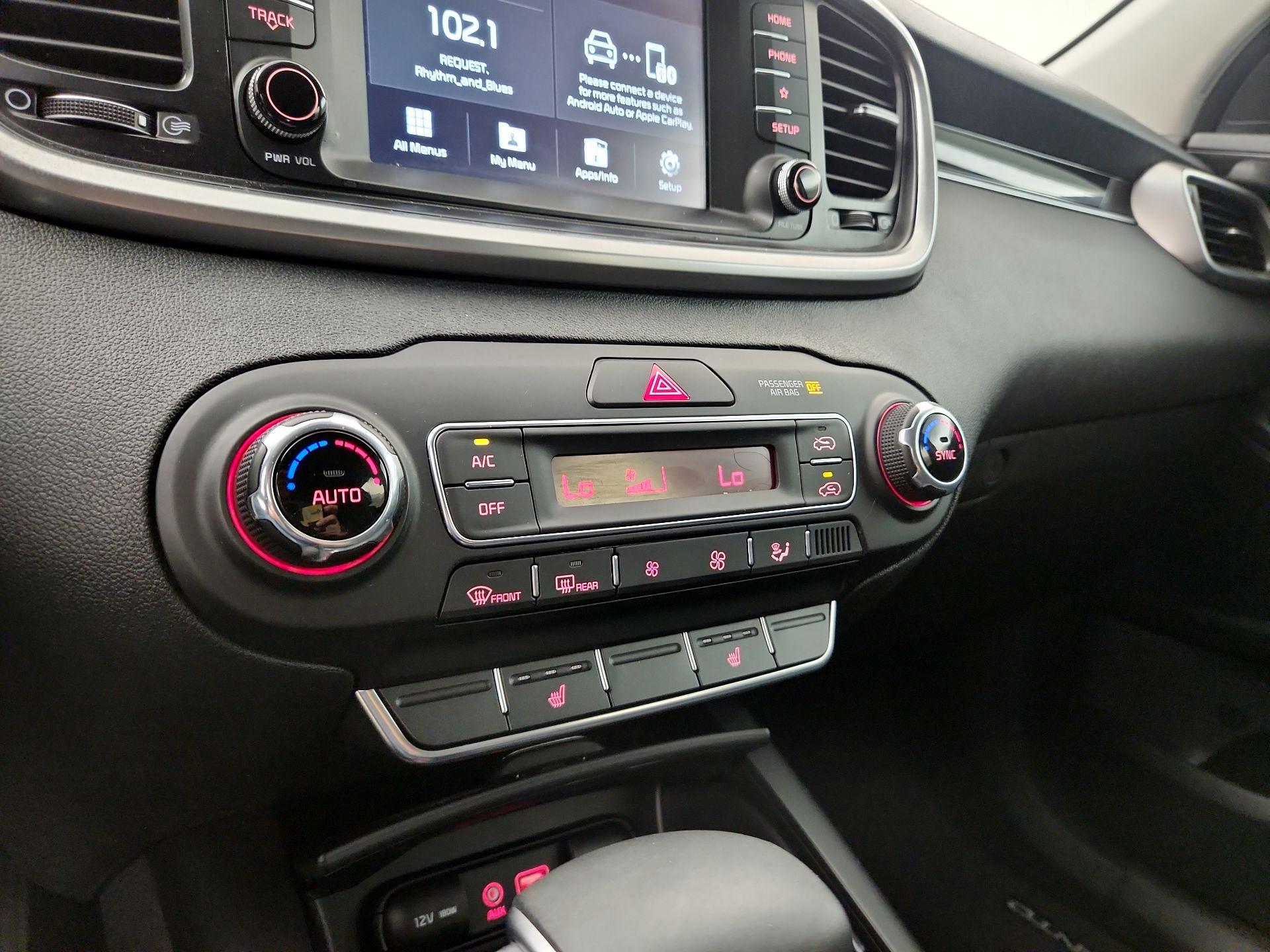 Thumbnail: 2020 Kia Sorento - 14