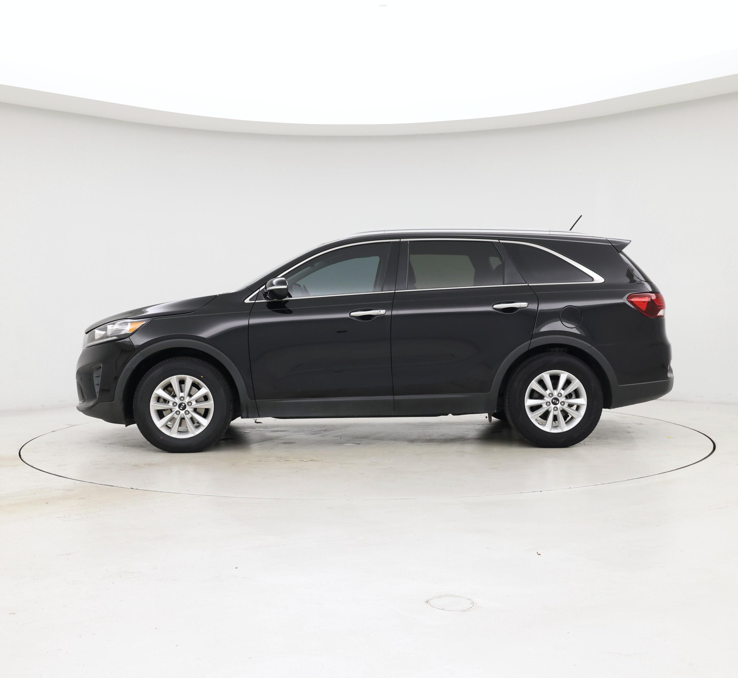 Thumbnail: 2020 Kia Sorento - 3