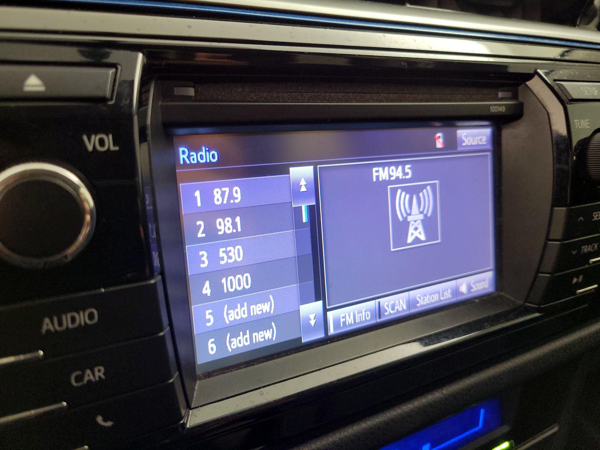 Thumbnail: 2014 Toyota Corolla - 15