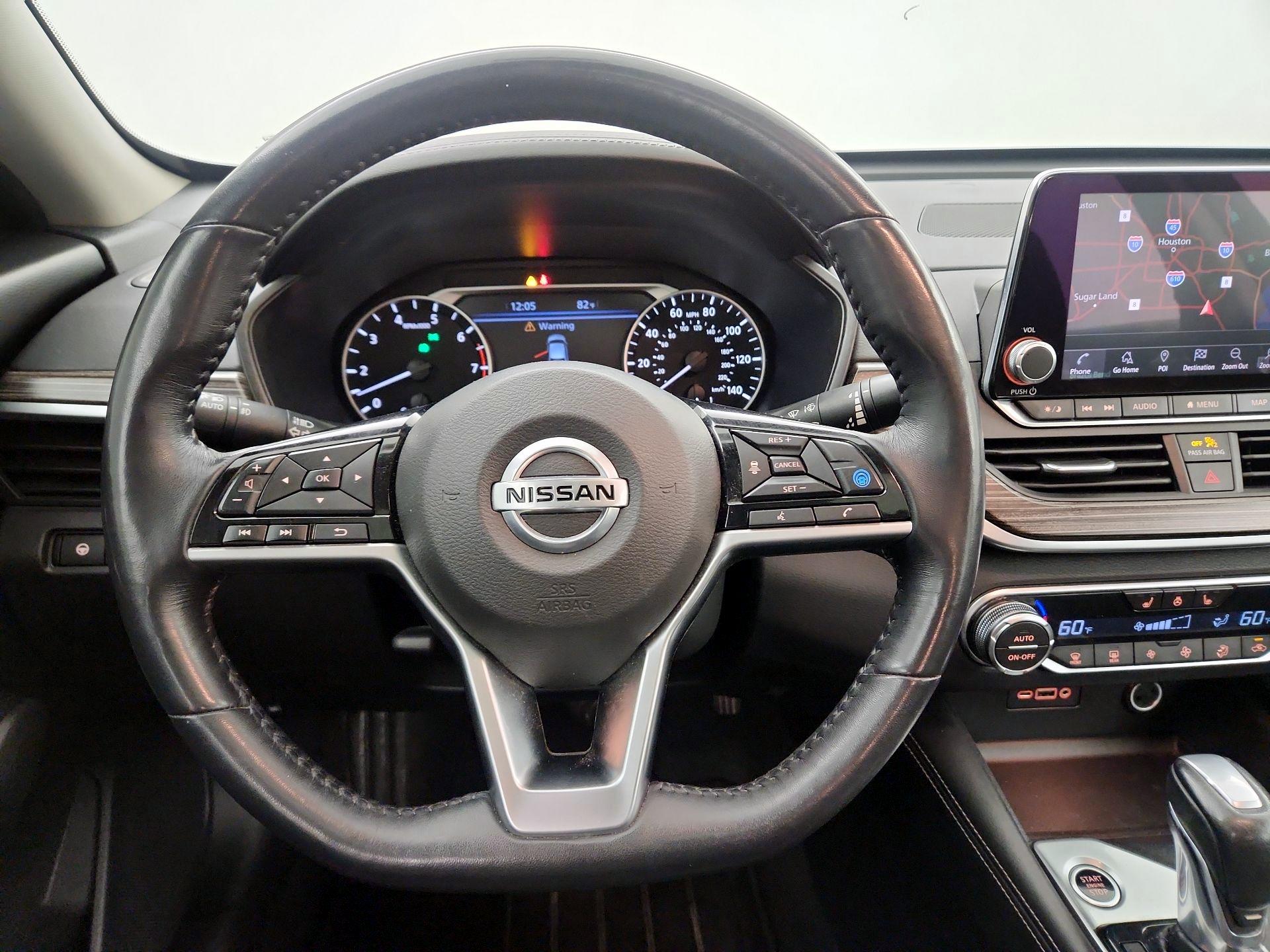 Thumbnail: 2019 Nissan Altima - 10