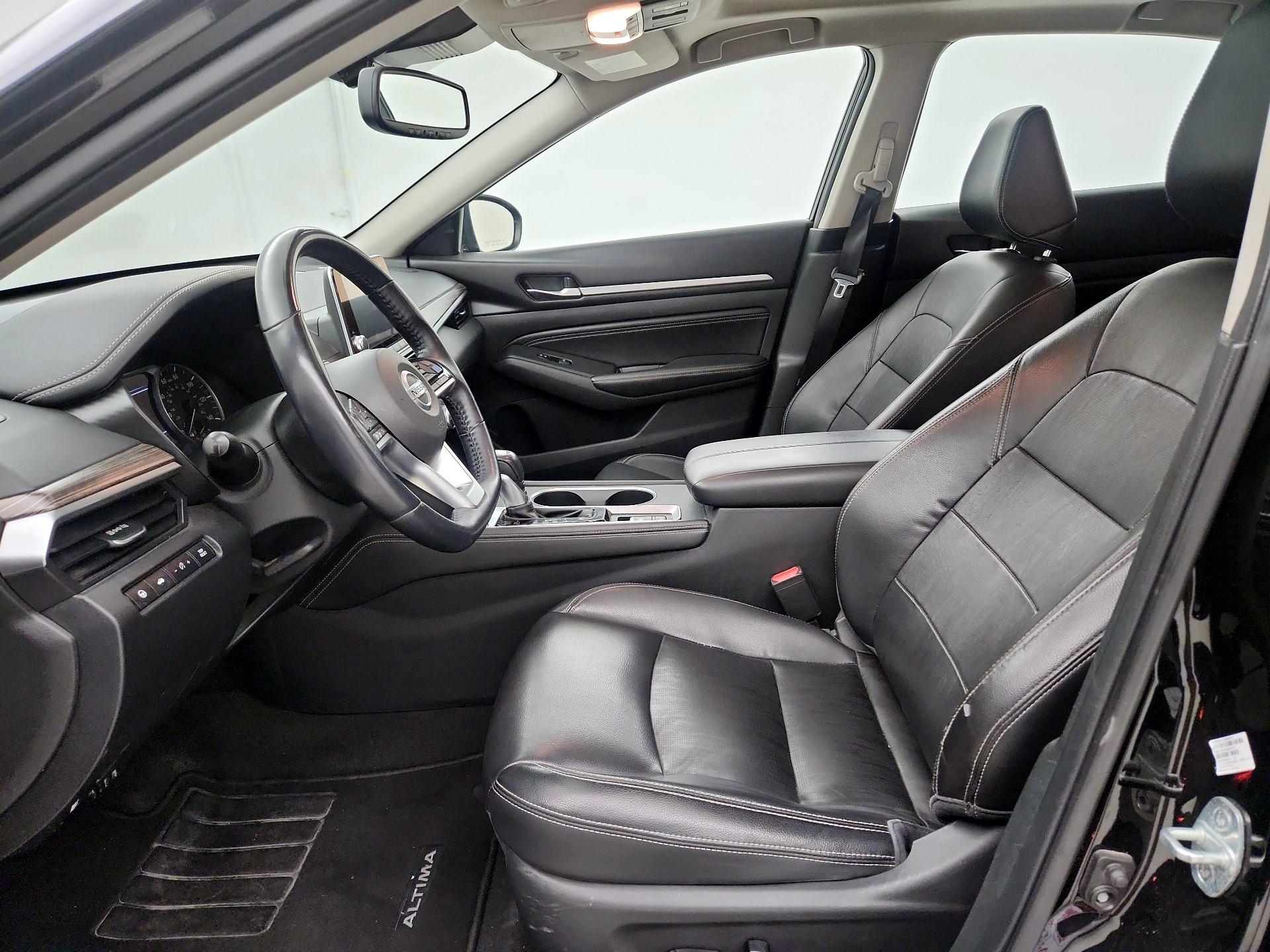 Thumbnail: 2019 Nissan Altima - 11