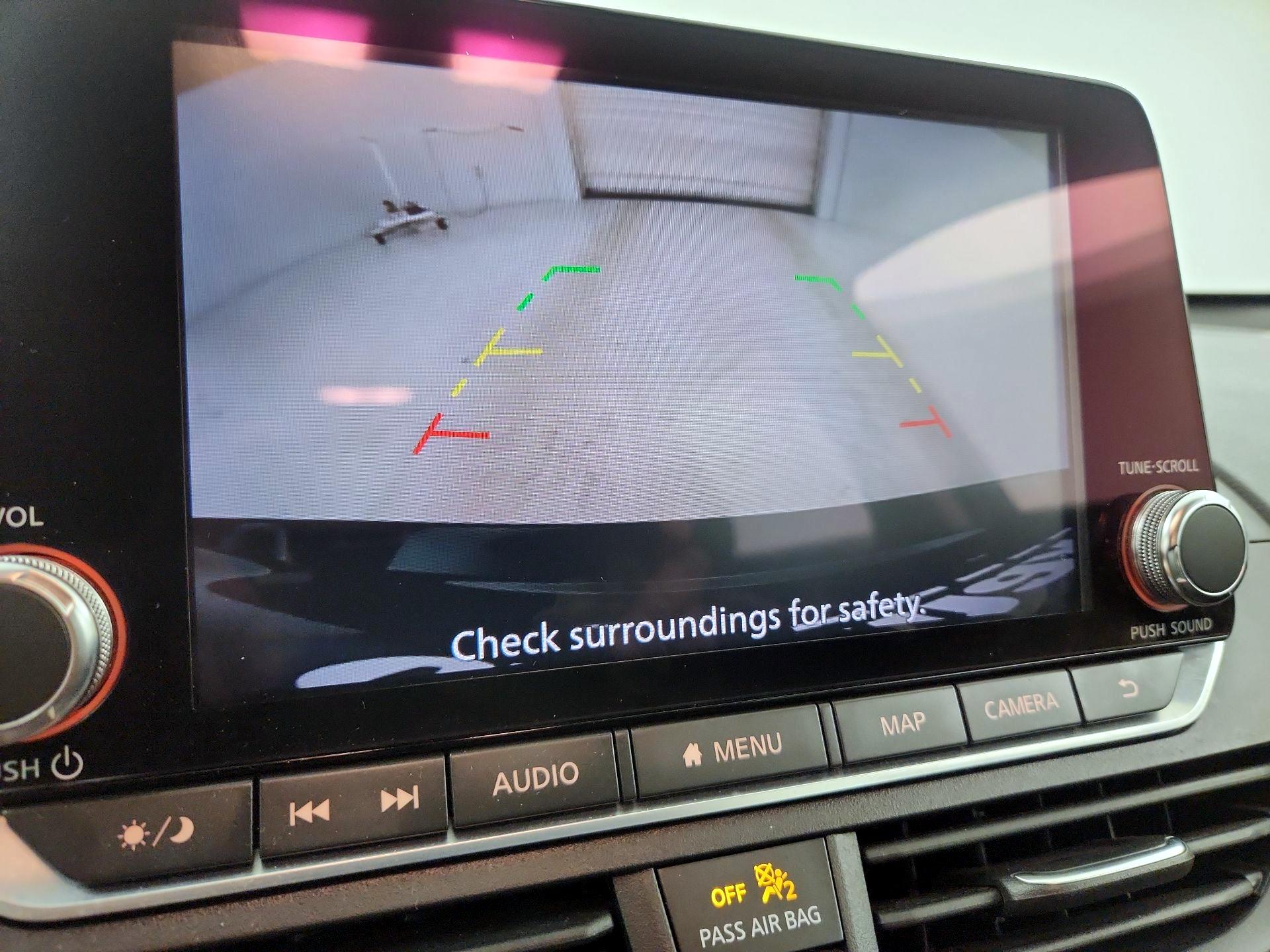 Thumbnail: 2019 Nissan Altima - 15
