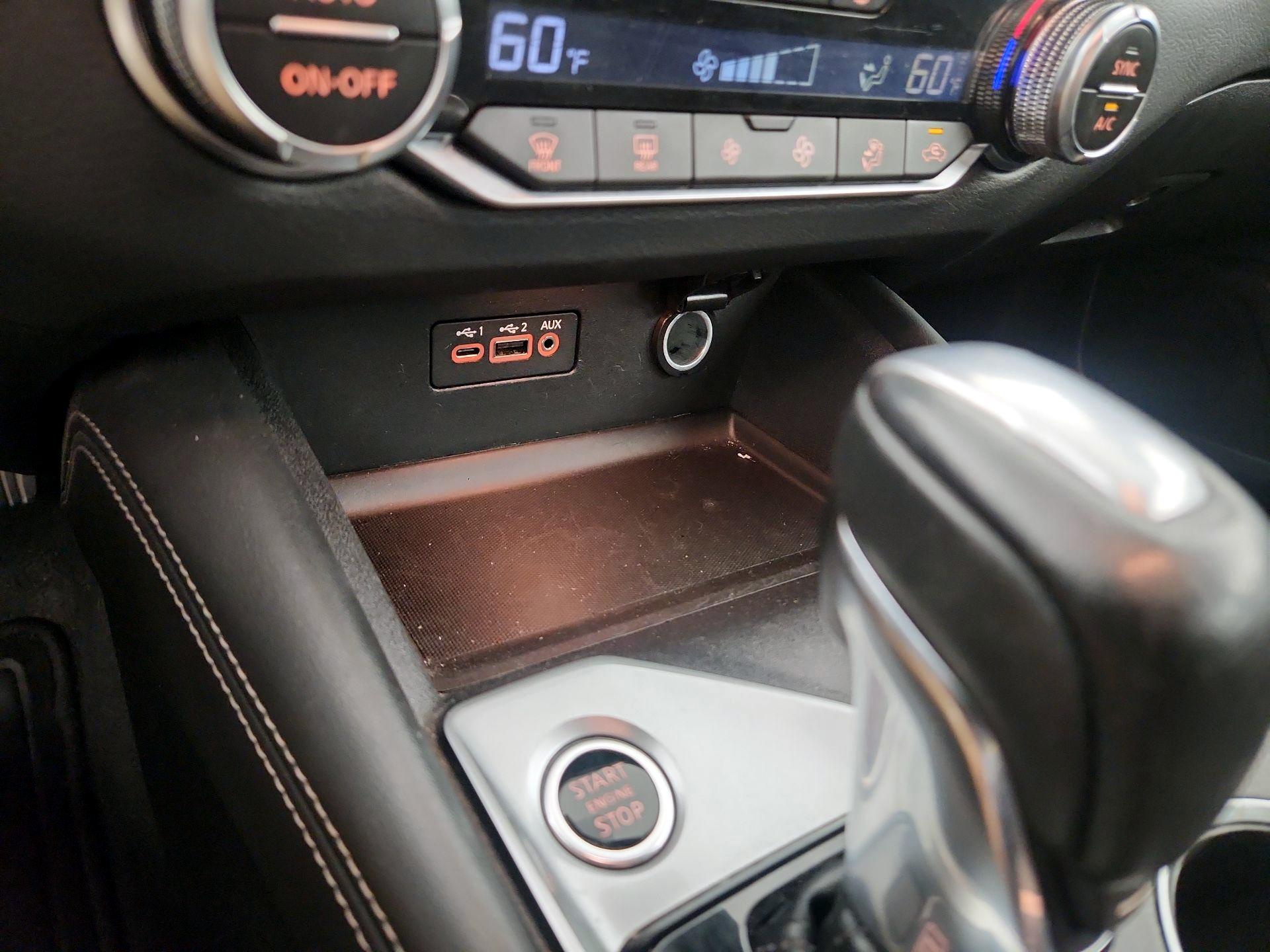 Thumbnail: 2019 Nissan Altima - 19