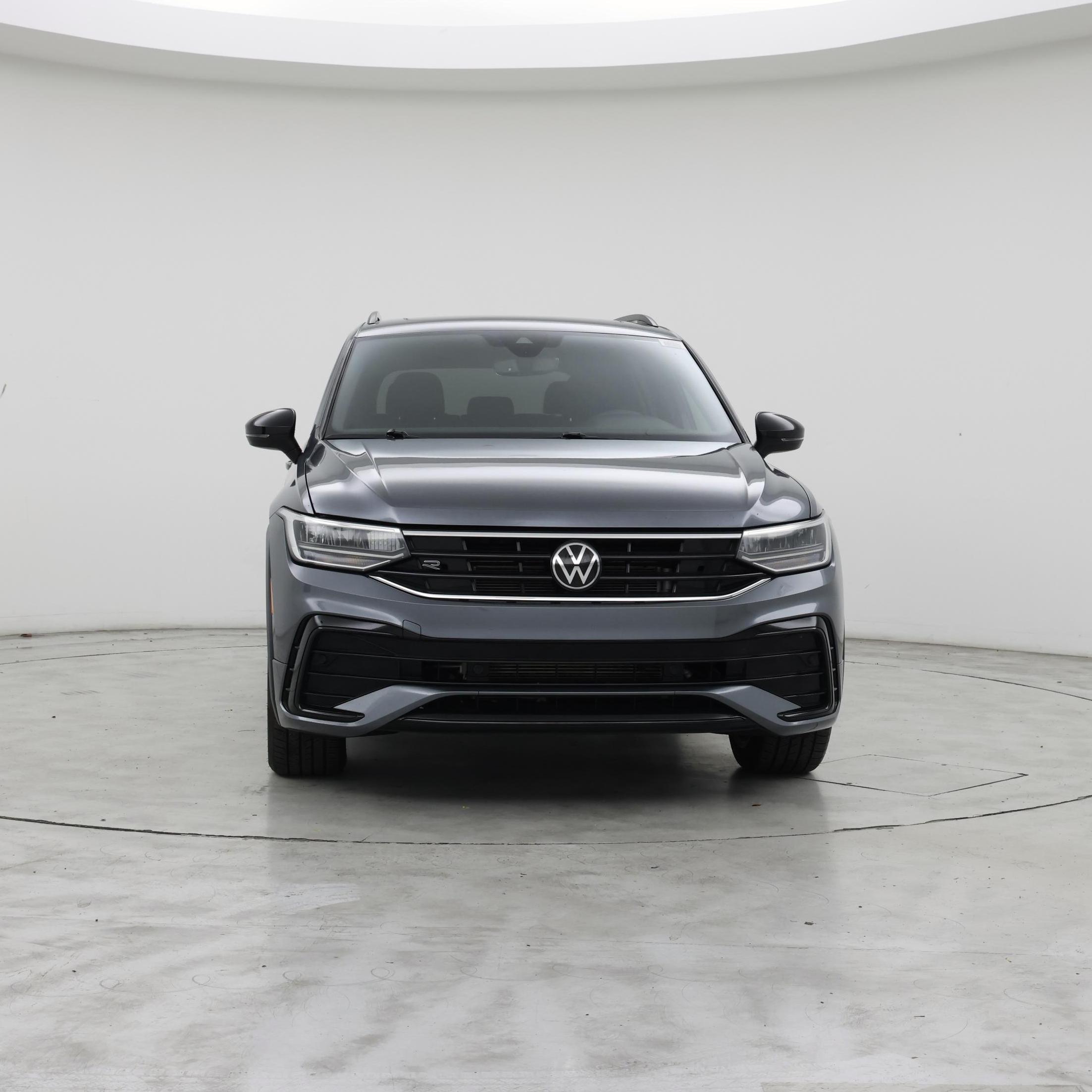 Thumbnail: 2023 Volkswagen Tiguan - 5