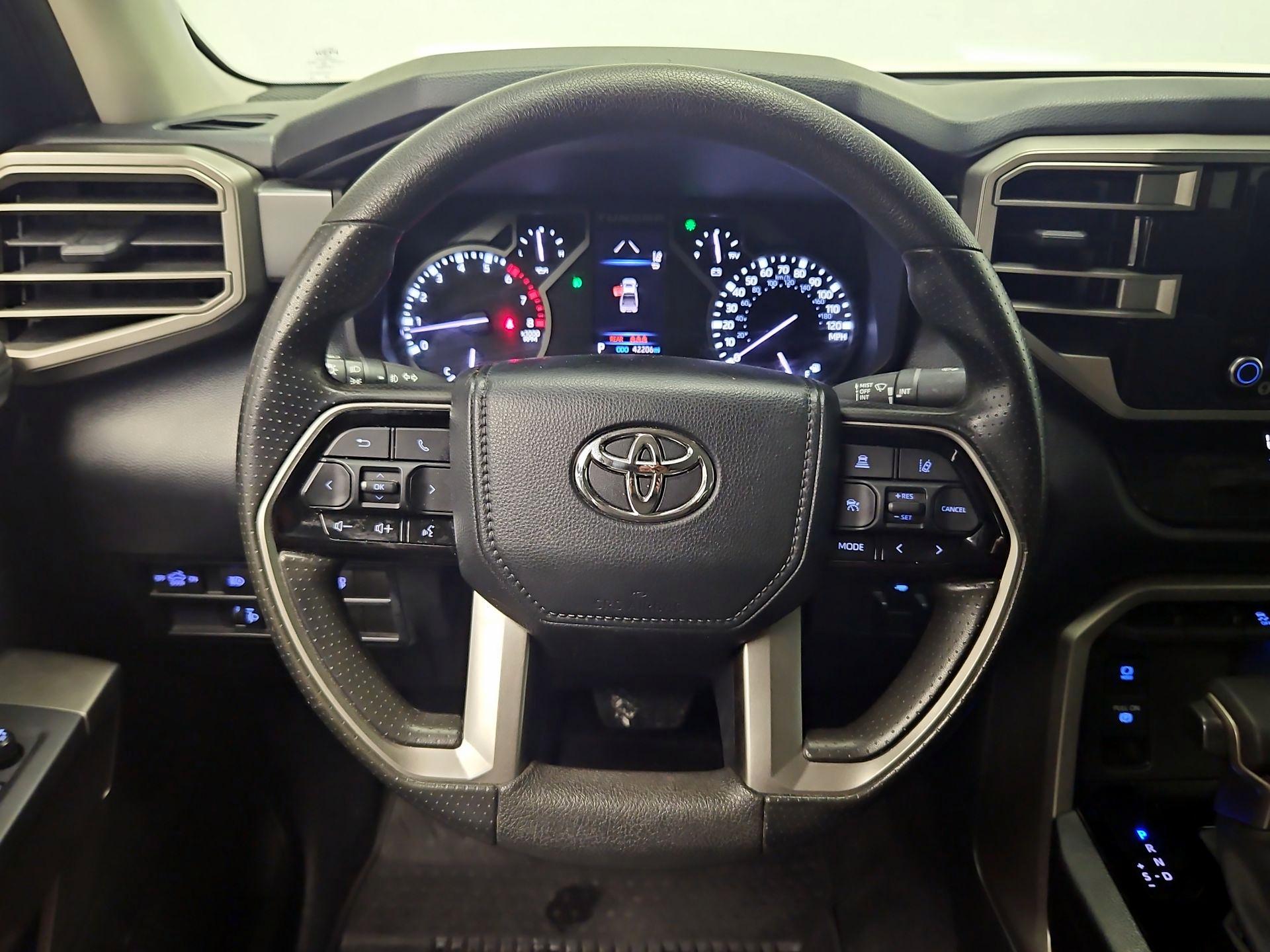 Thumbnail: 2023 Toyota Tundra - 10