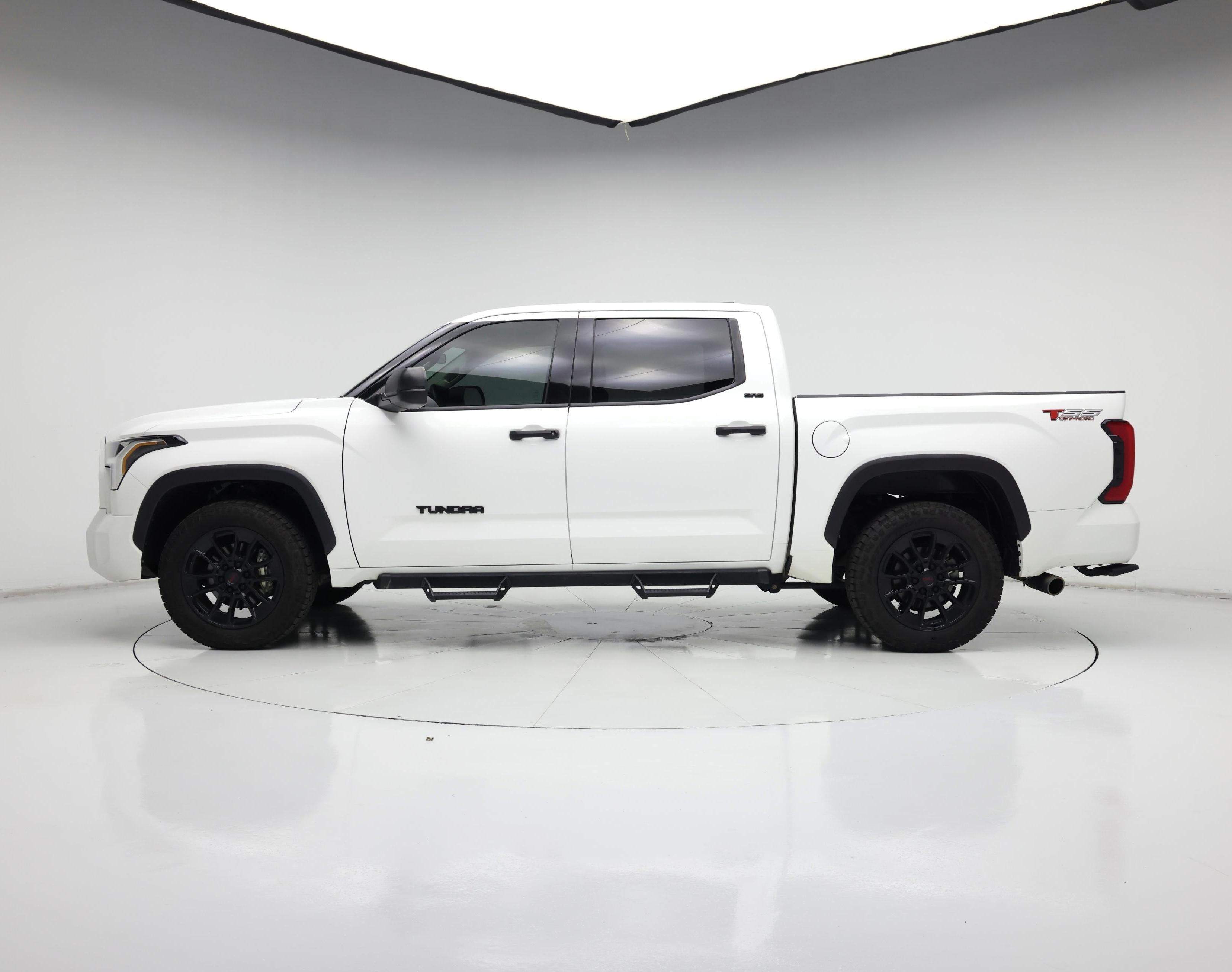Thumbnail: 2023 Toyota Tundra - 3