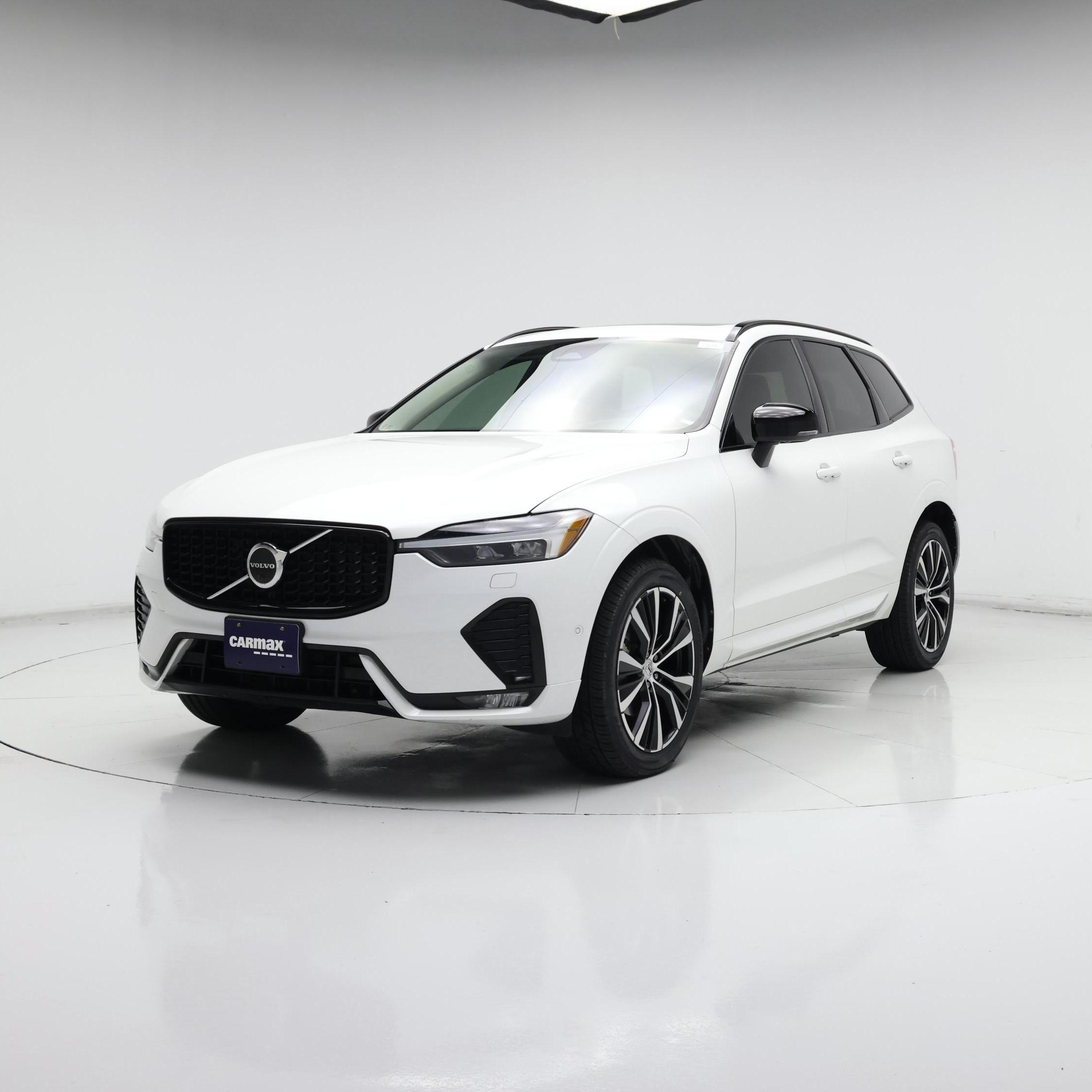 Thumbnail: 2023 Volvo XC60 - 4