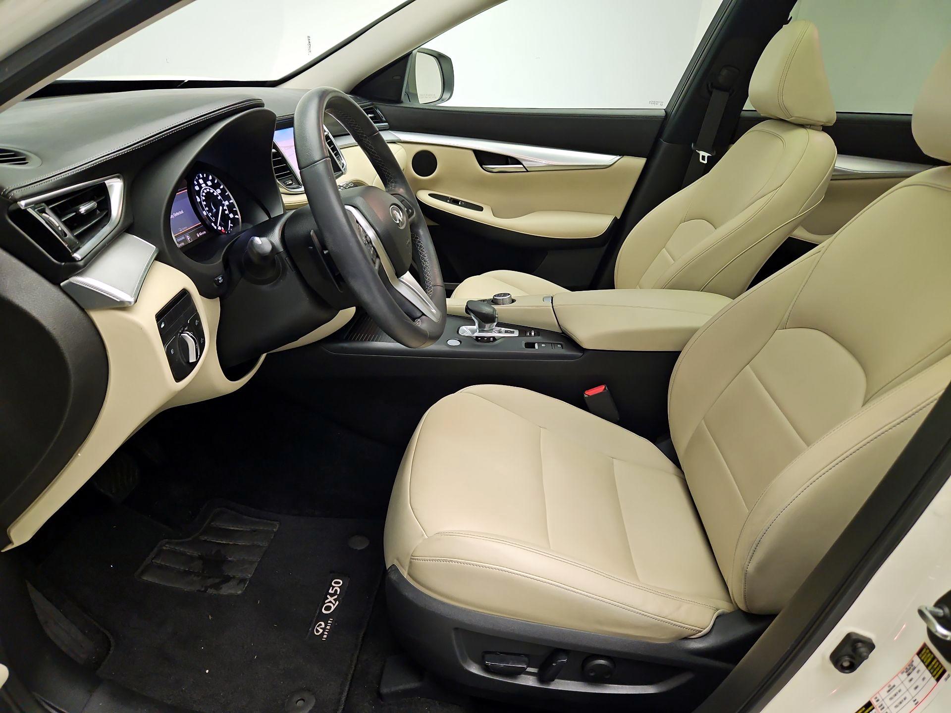 Thumbnail: 2019 INFINITI QX50 - 11