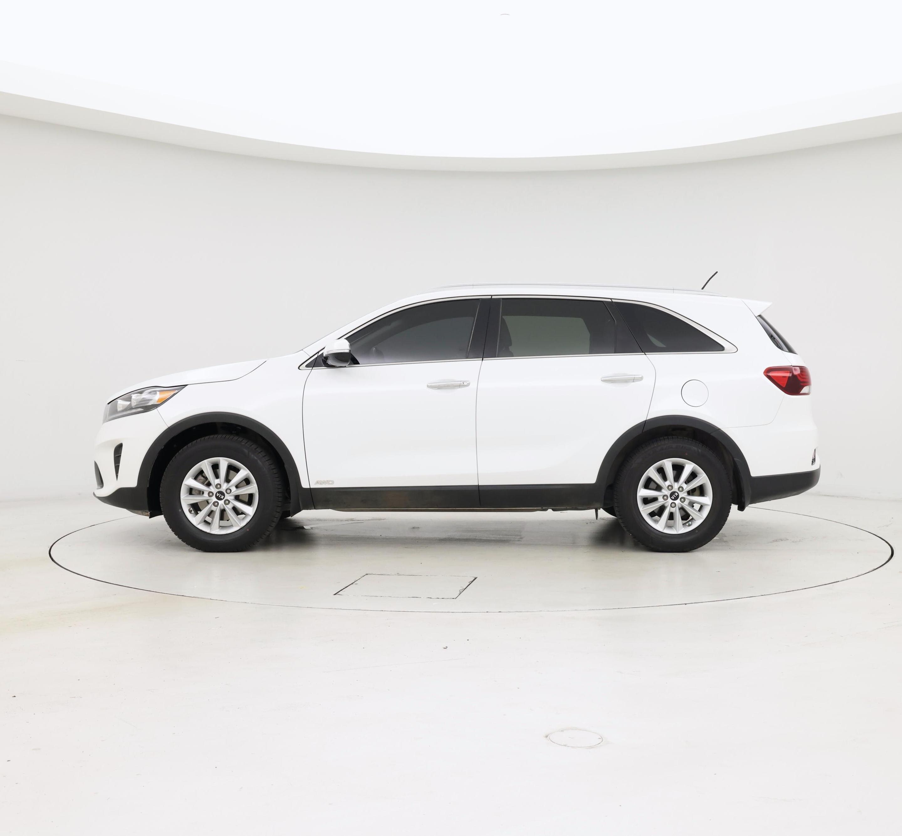 Thumbnail: 2020 Kia Sorento - 3