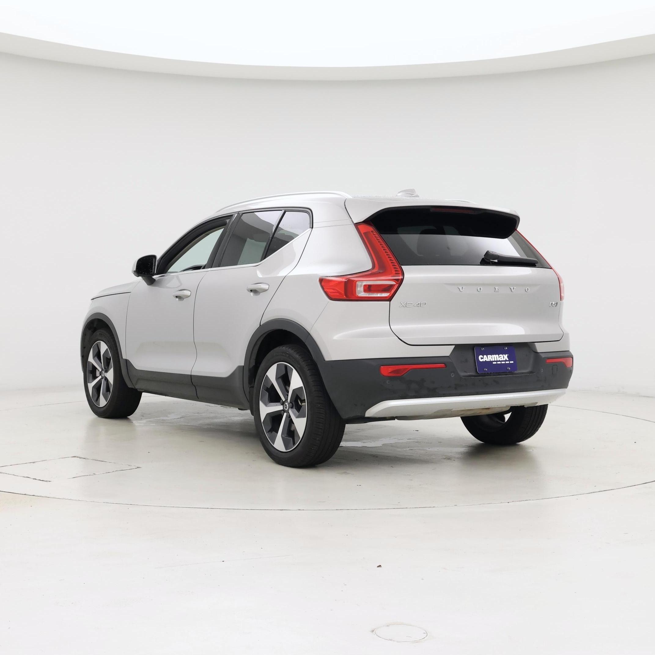 Thumbnail: 2025 Volvo XC40 - 2