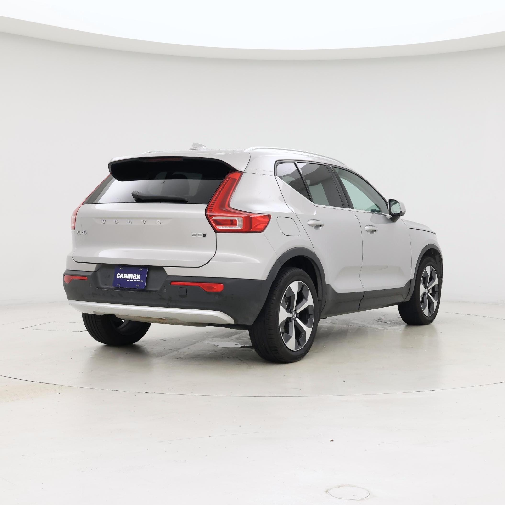Thumbnail: 2025 Volvo XC40 - 8