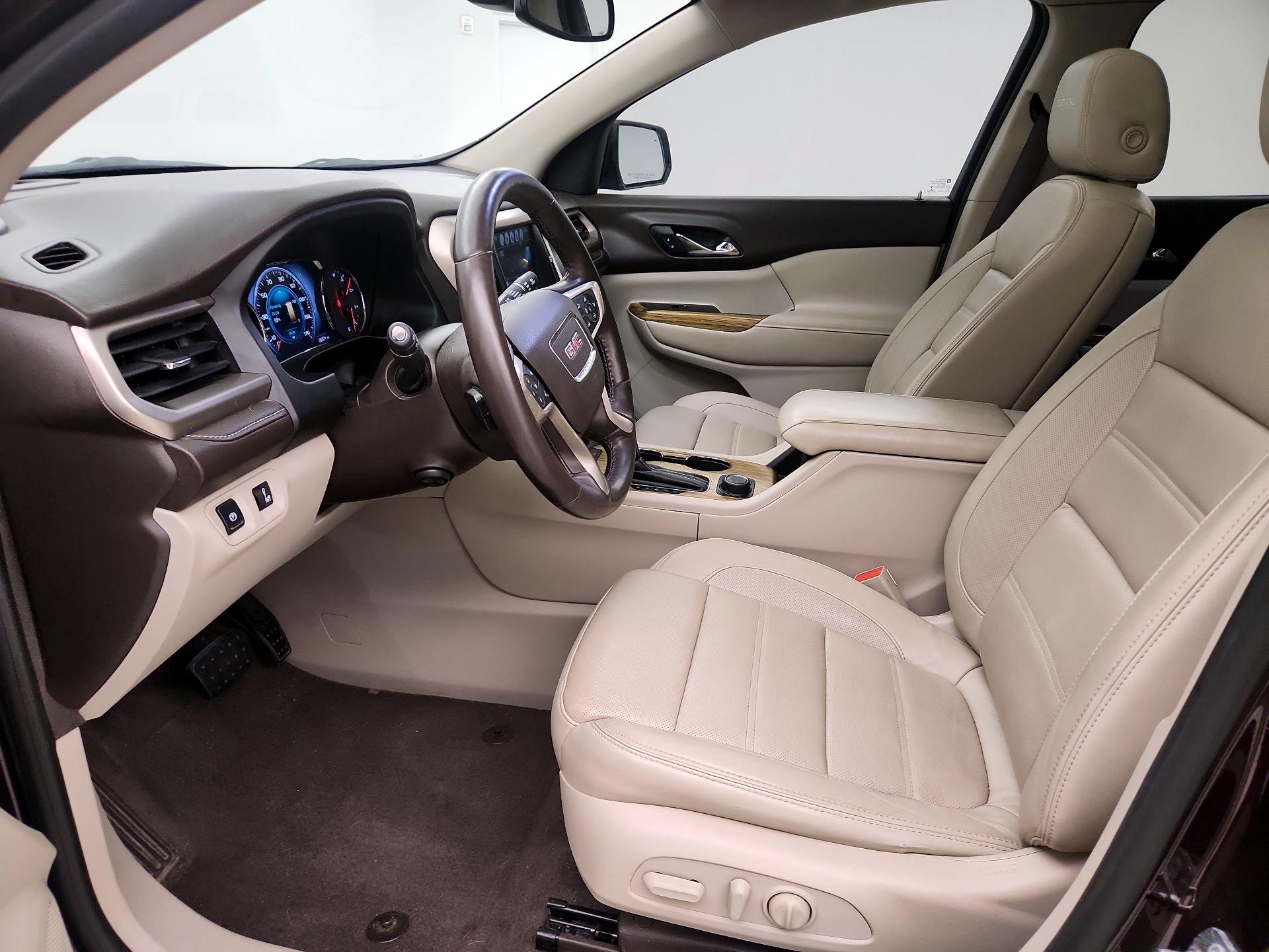 Thumbnail: 2017 GMC Acadia - 11
