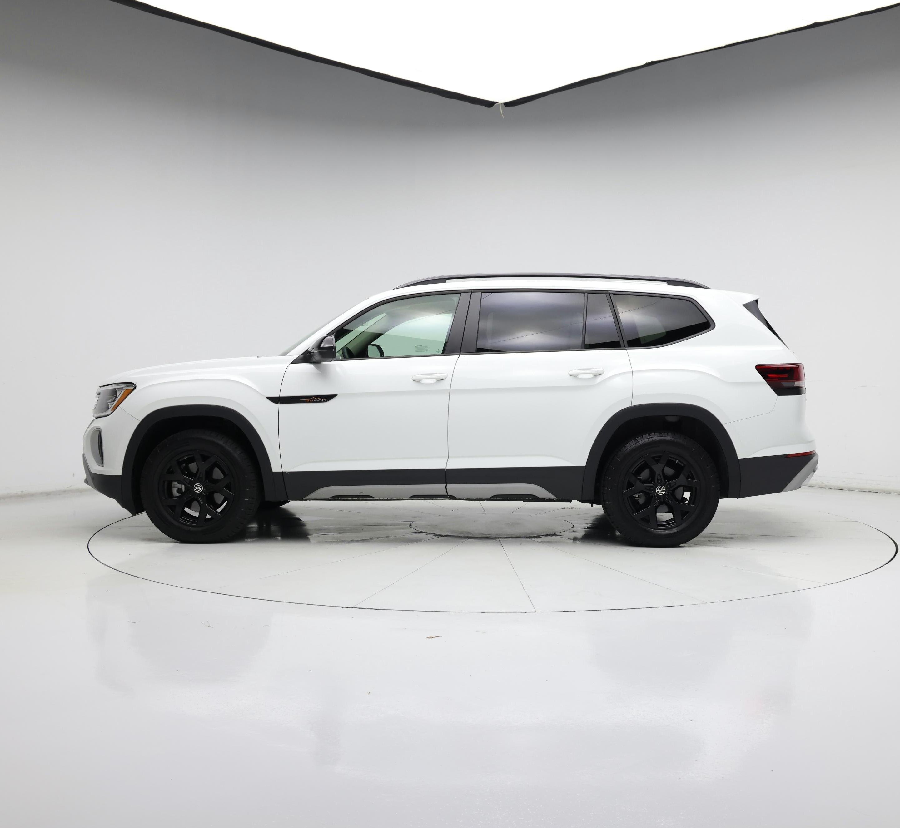 Thumbnail: 2024 Volkswagen Atlas - 3