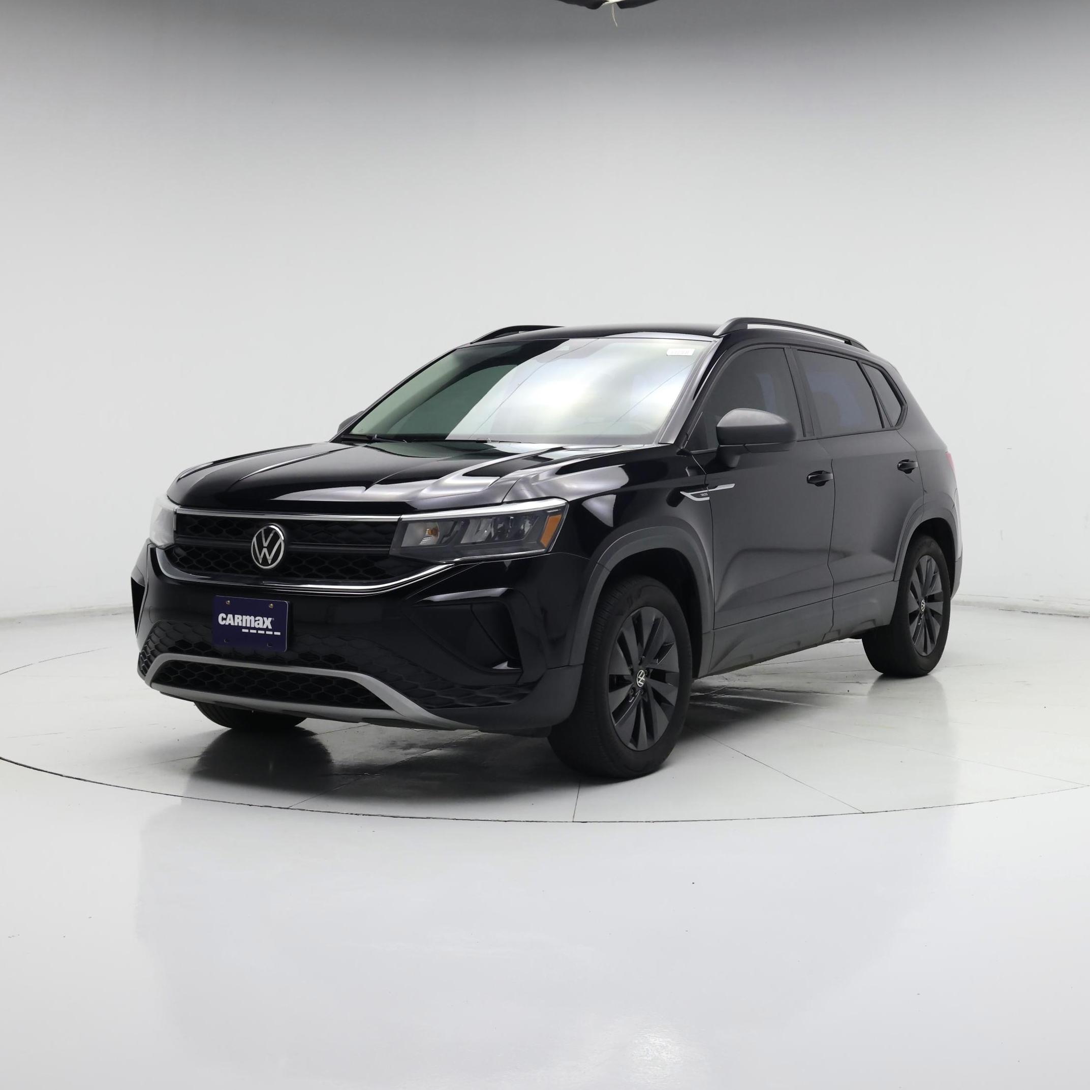 Thumbnail: 2022 Volkswagen Taos - 4