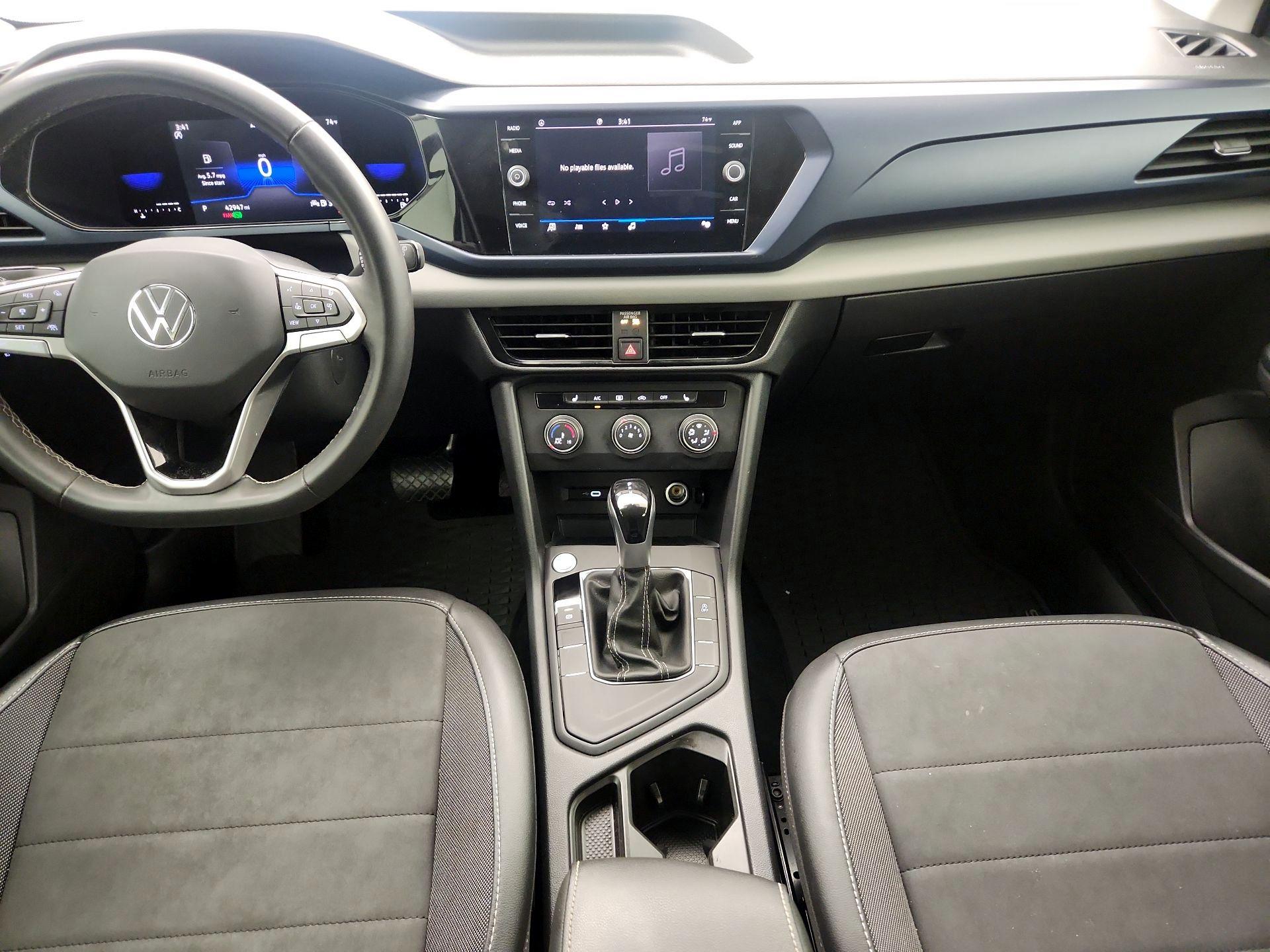 Thumbnail: 2022 Volkswagen Taos - 9