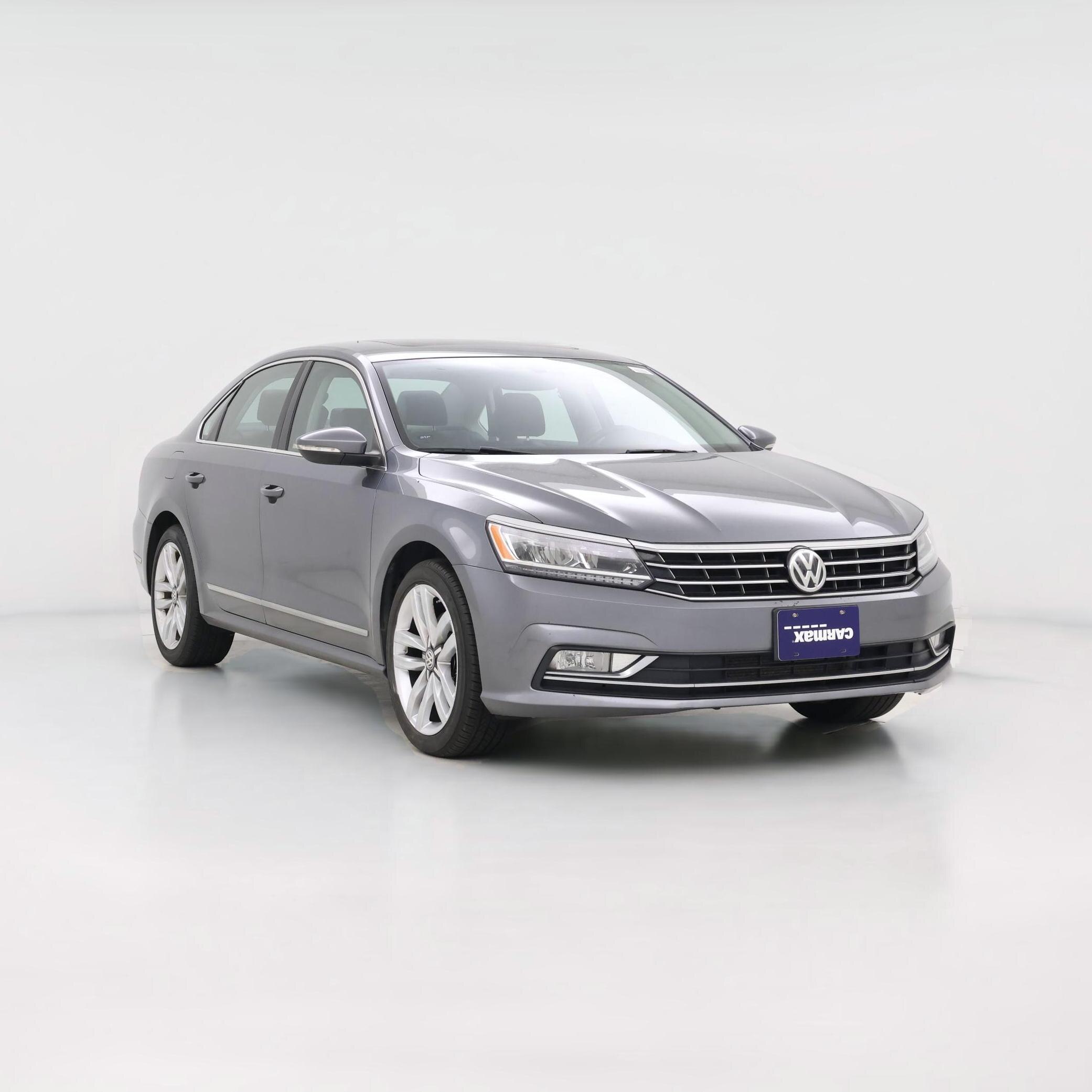 Thumbnail: 2016 Volkswagen Passat - 1