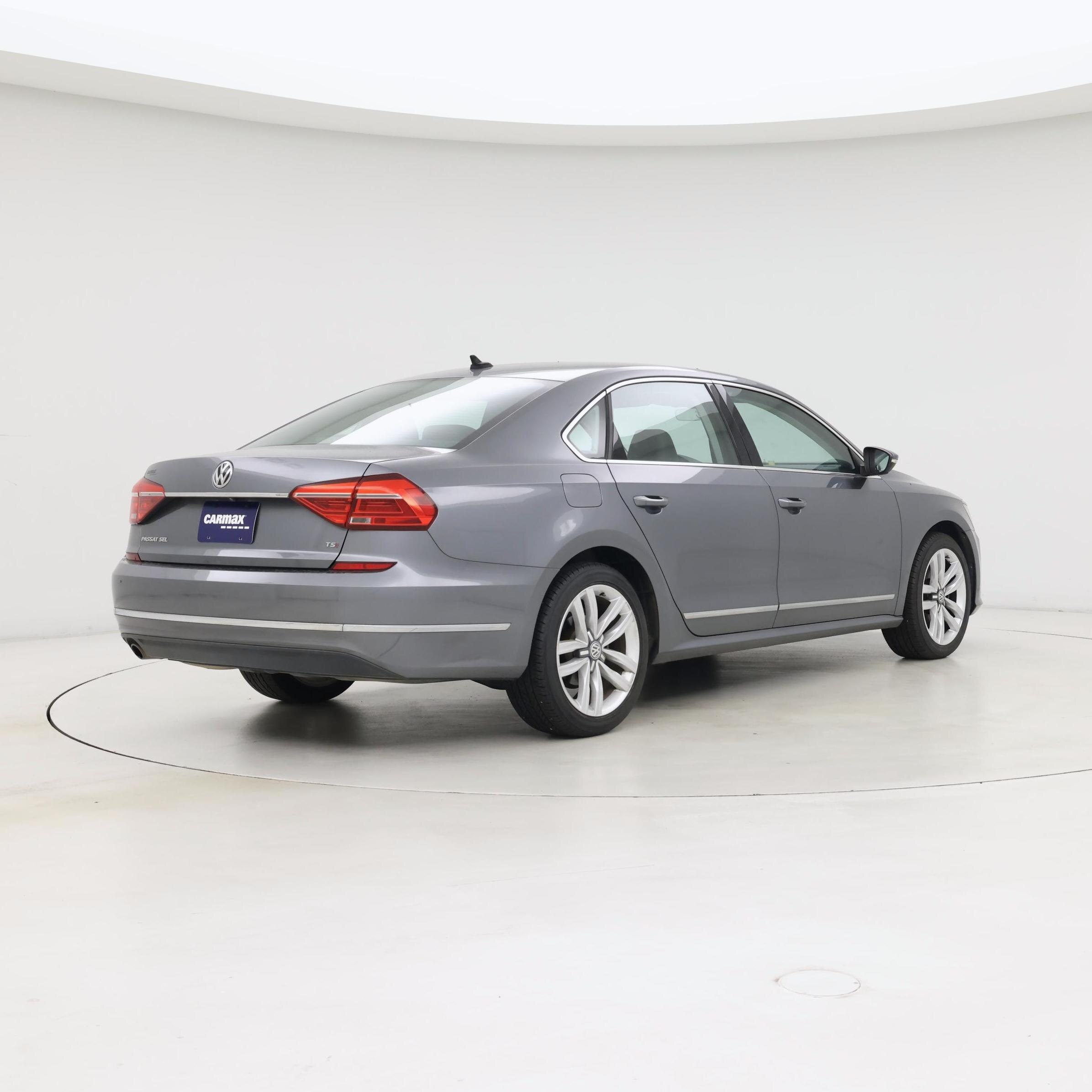 Thumbnail: 2016 Volkswagen Passat - 8
