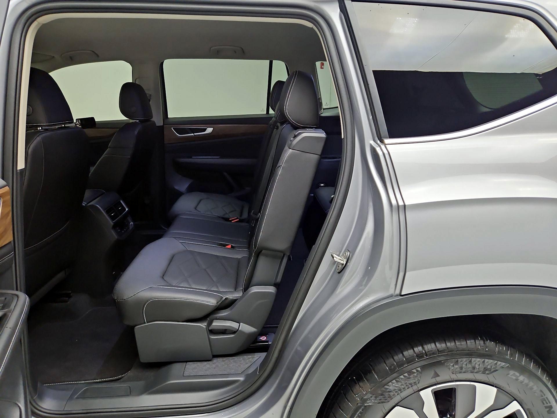 Thumbnail: 2025 Volkswagen Atlas - 19