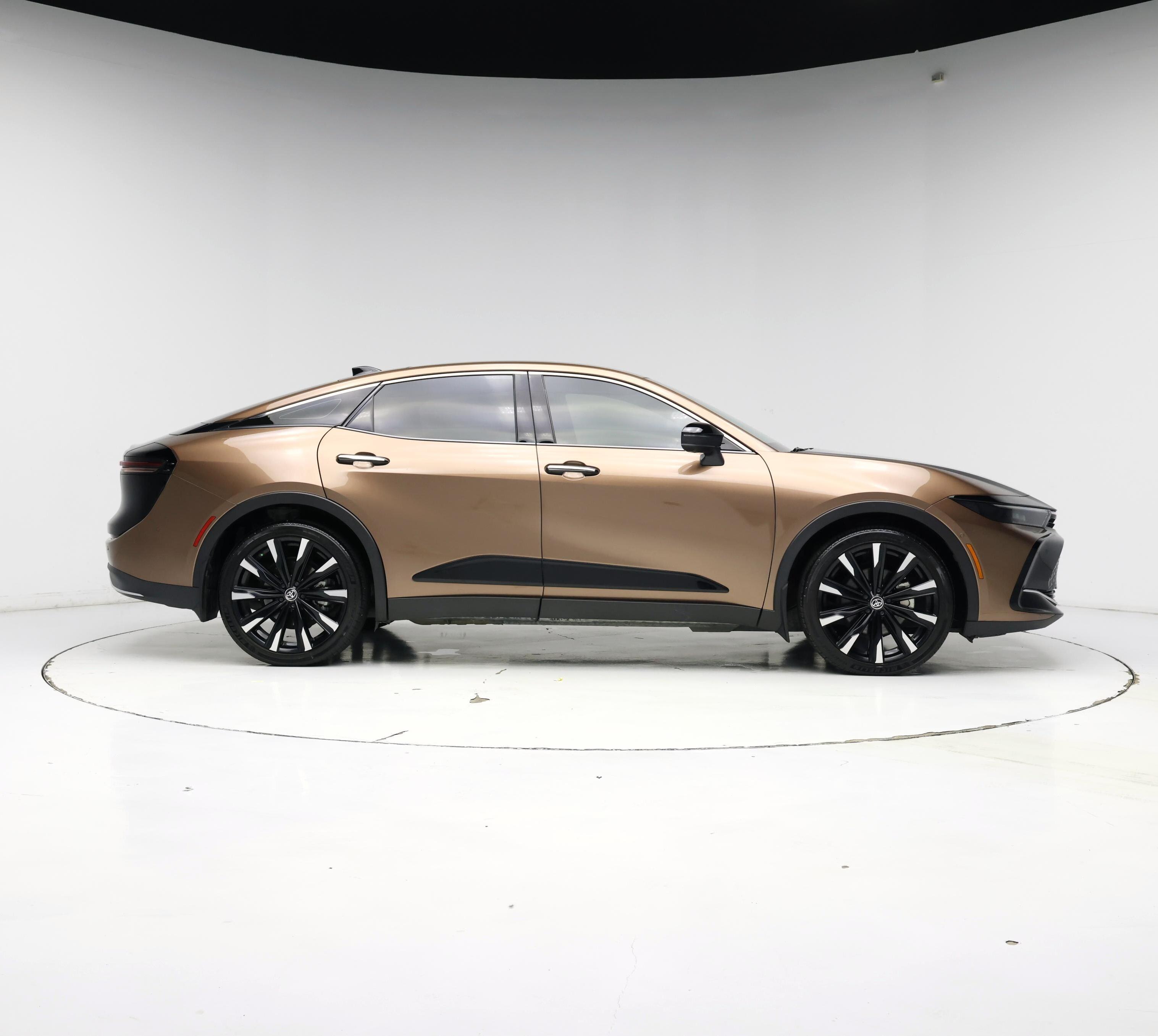 Thumbnail: 2023 Toyota Crown - 7