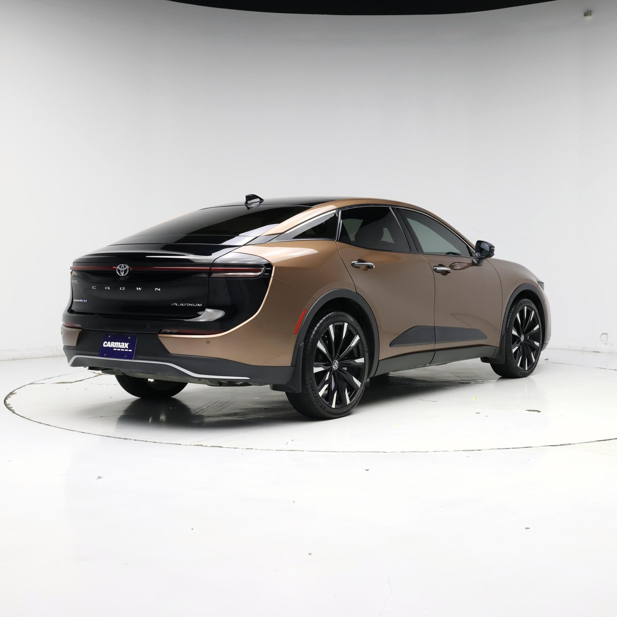 Thumbnail: 2023 Toyota Crown - 8