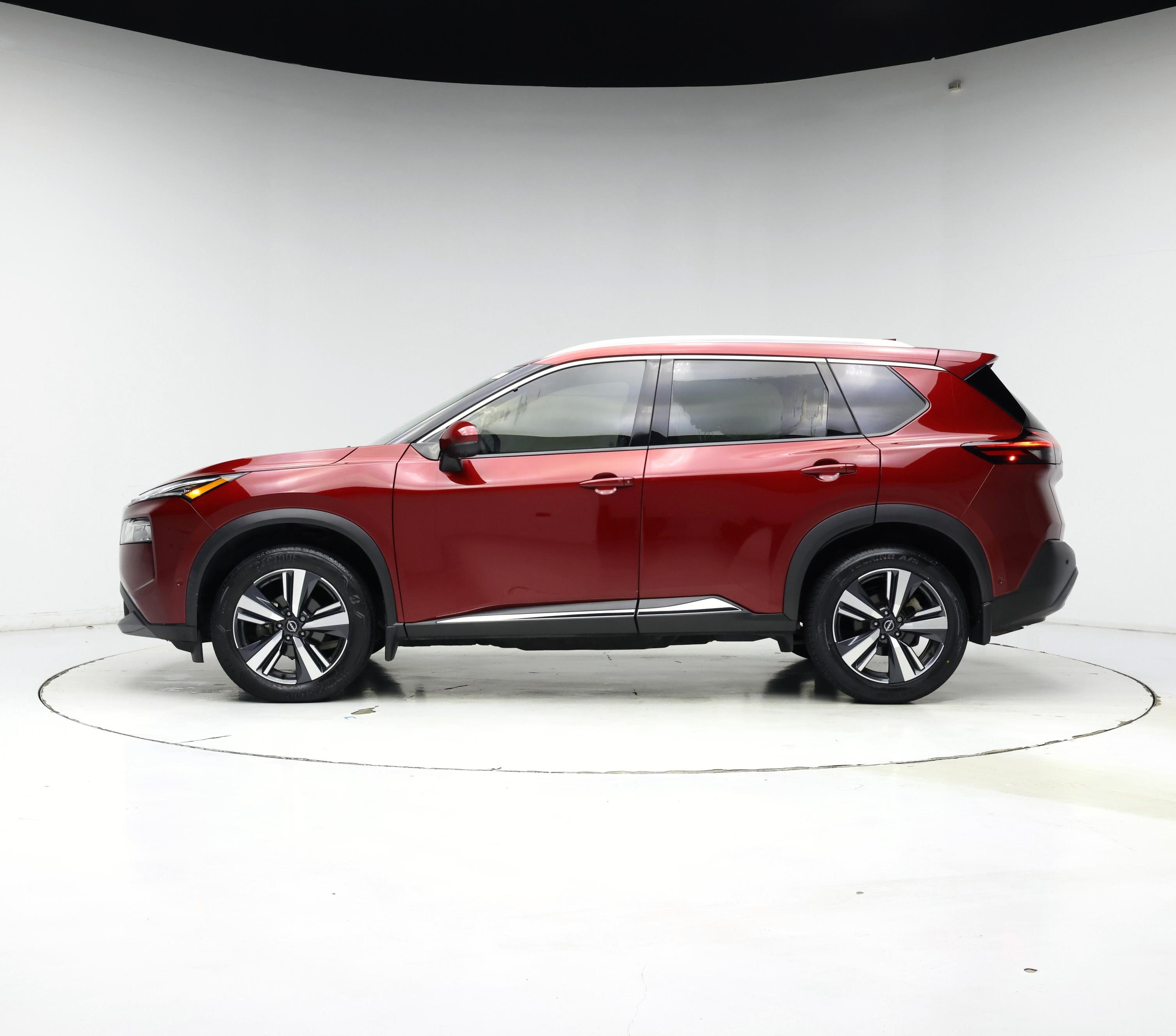 Thumbnail: 2022 Nissan Rogue - 3