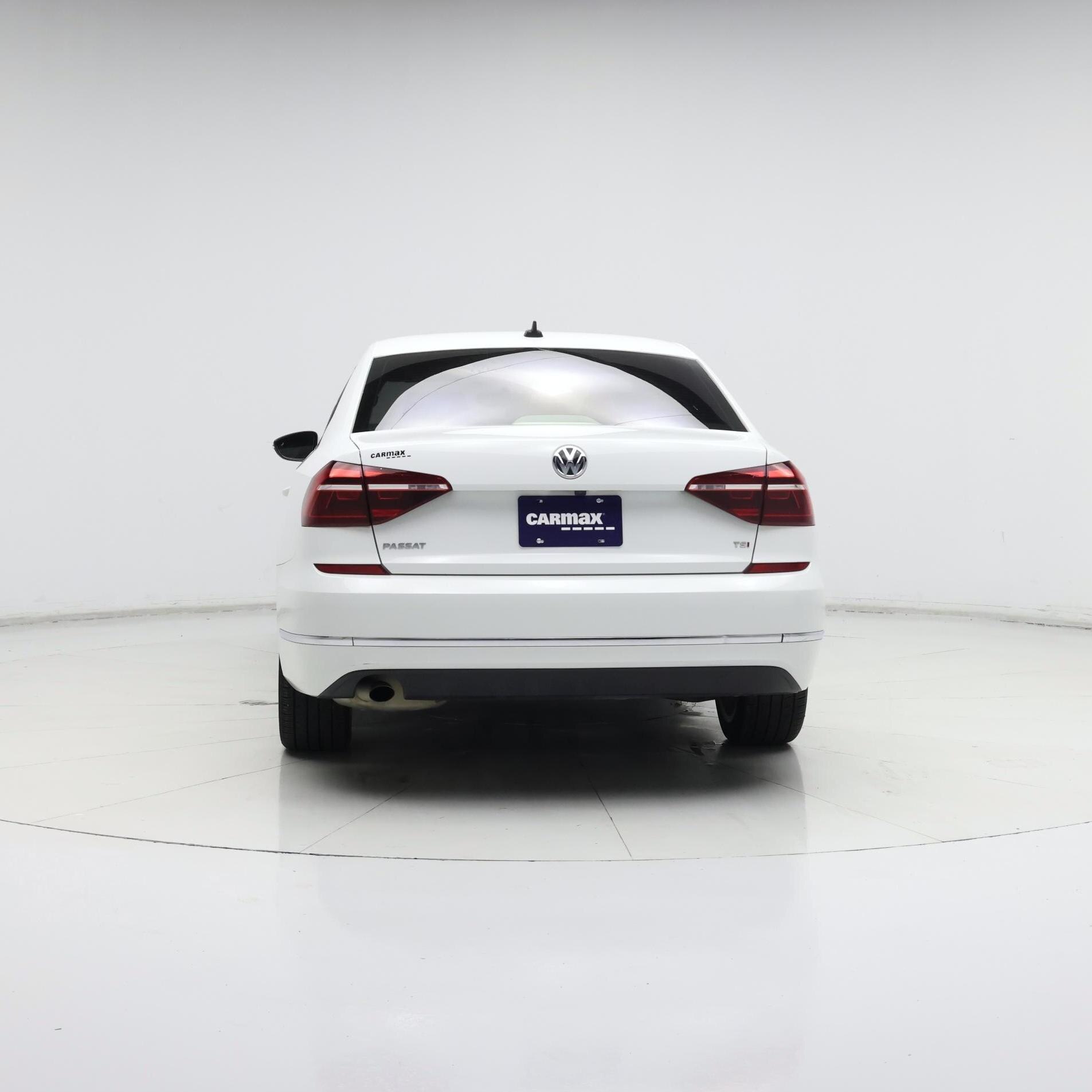 Thumbnail: 2019 Volkswagen Passat - 6