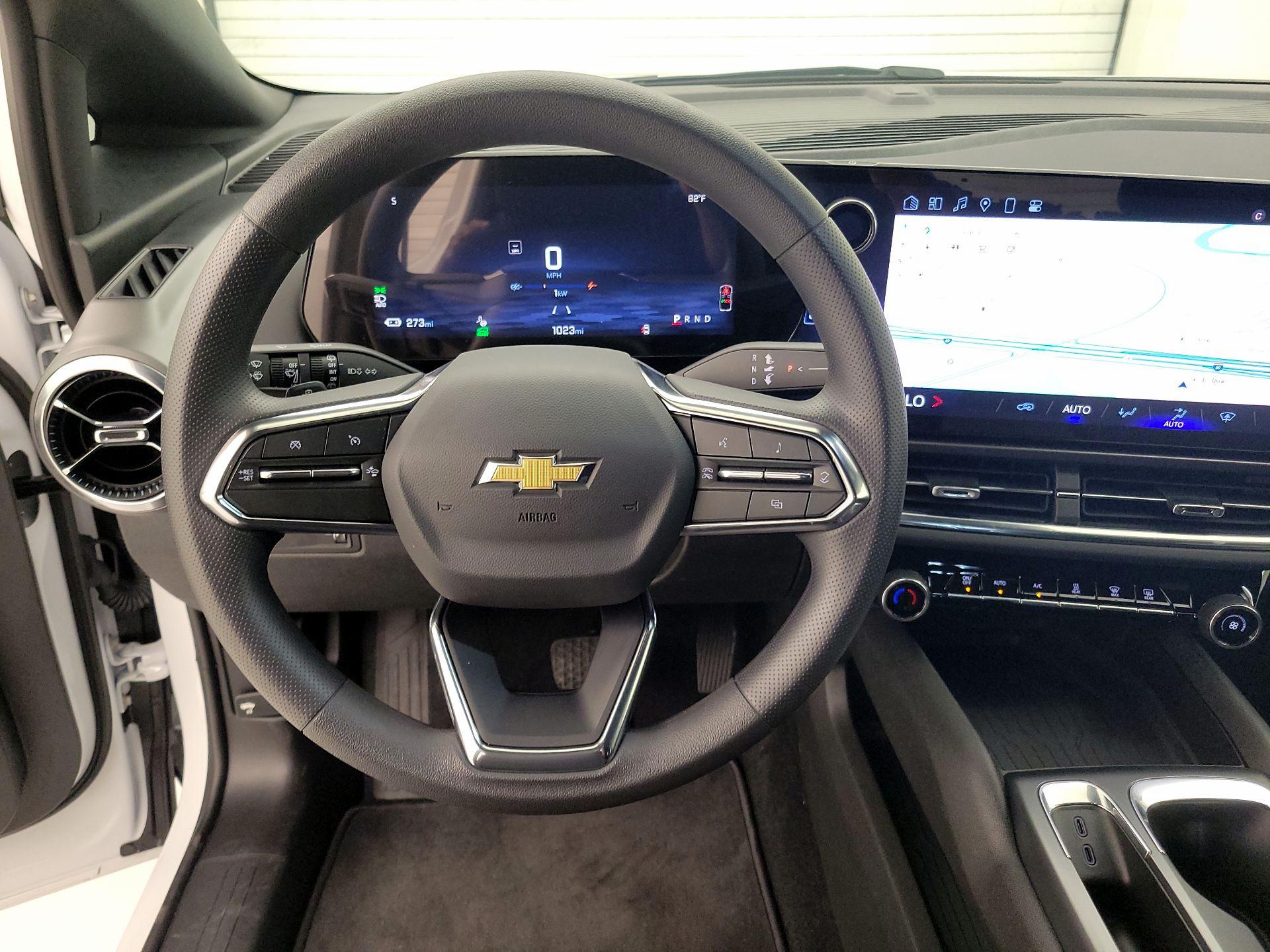 Thumbnail: 2025 Chevrolet Equinox - 10