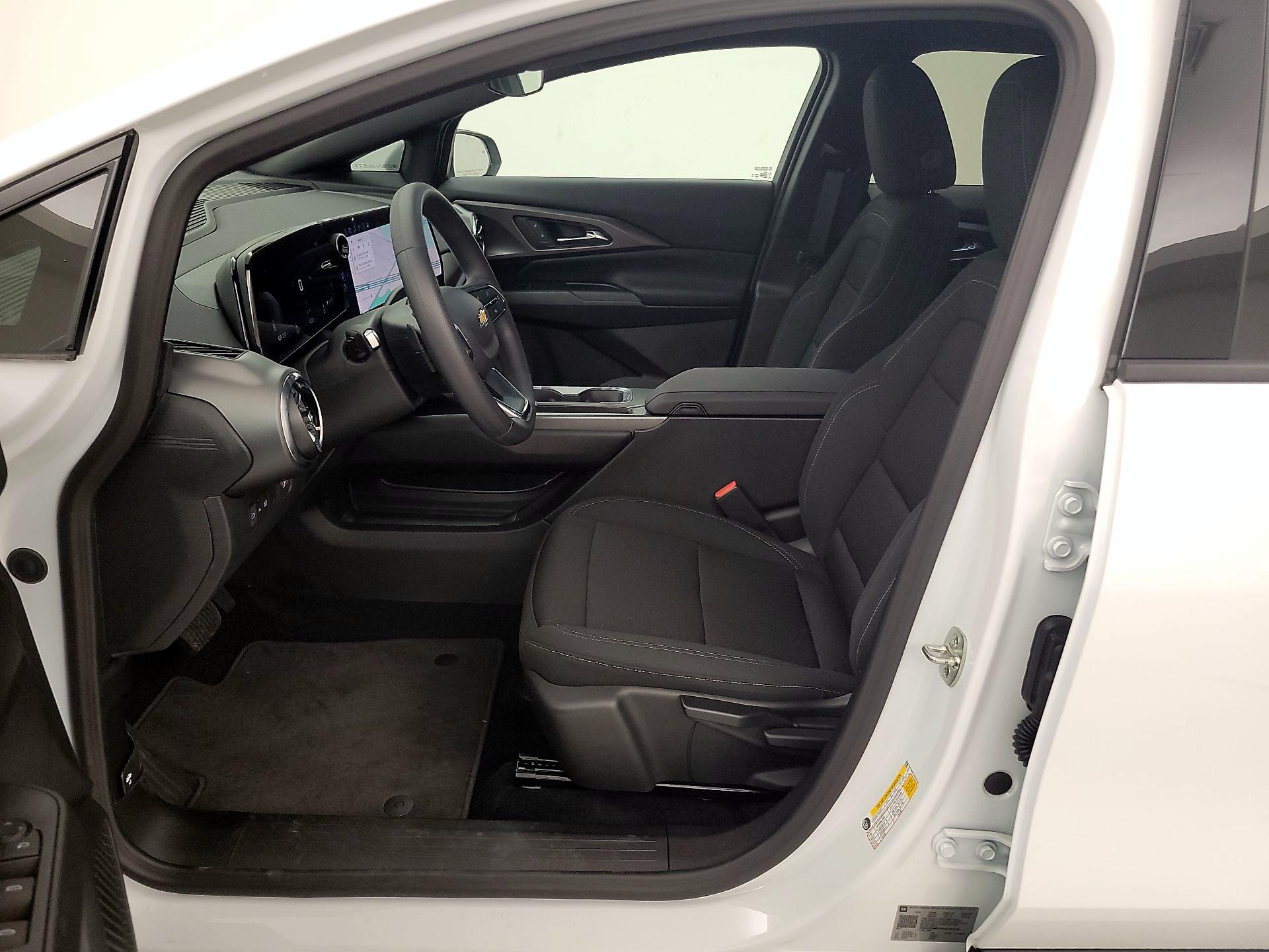 Thumbnail: 2025 Chevrolet Equinox - 11