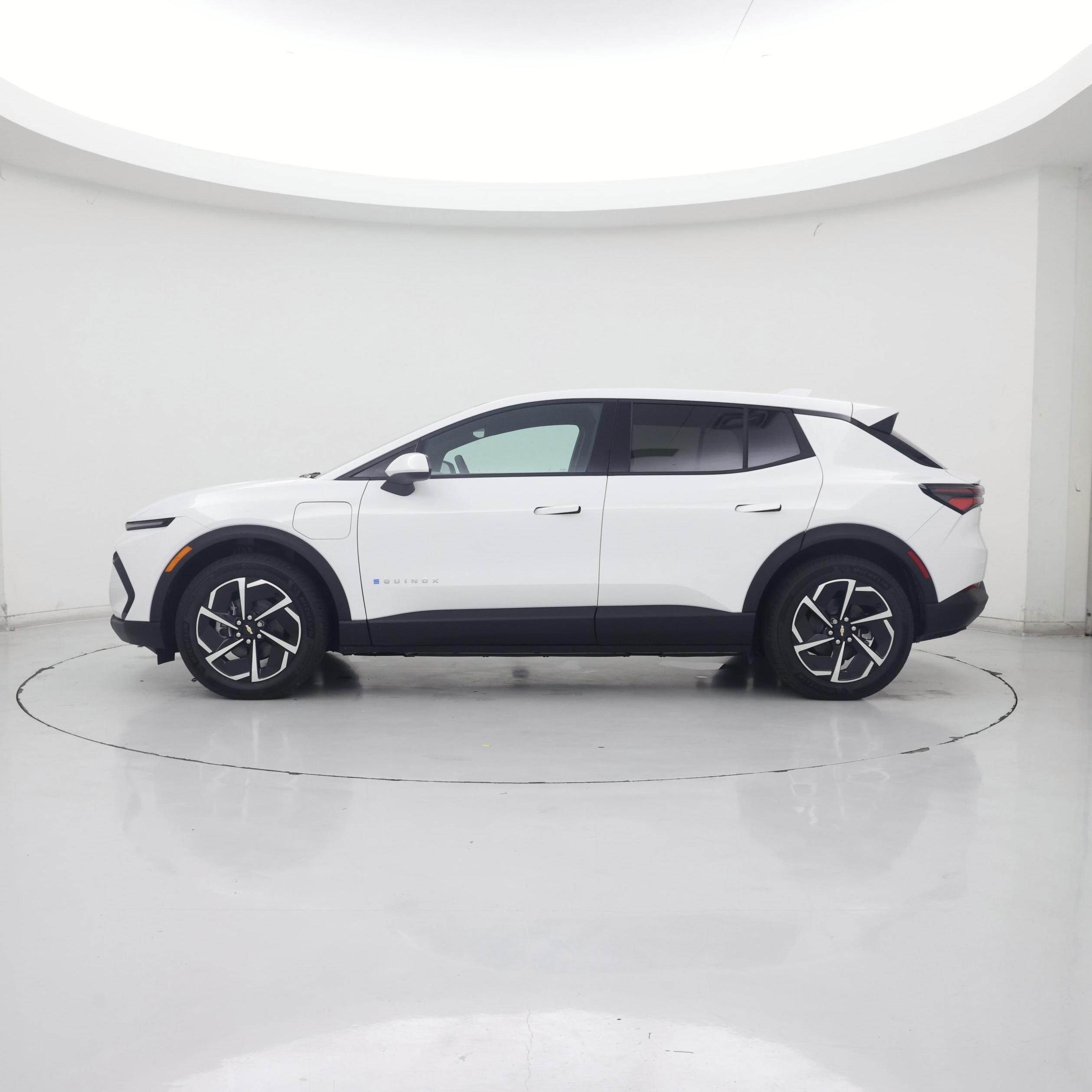 Thumbnail: 2025 Chevrolet Equinox - 3