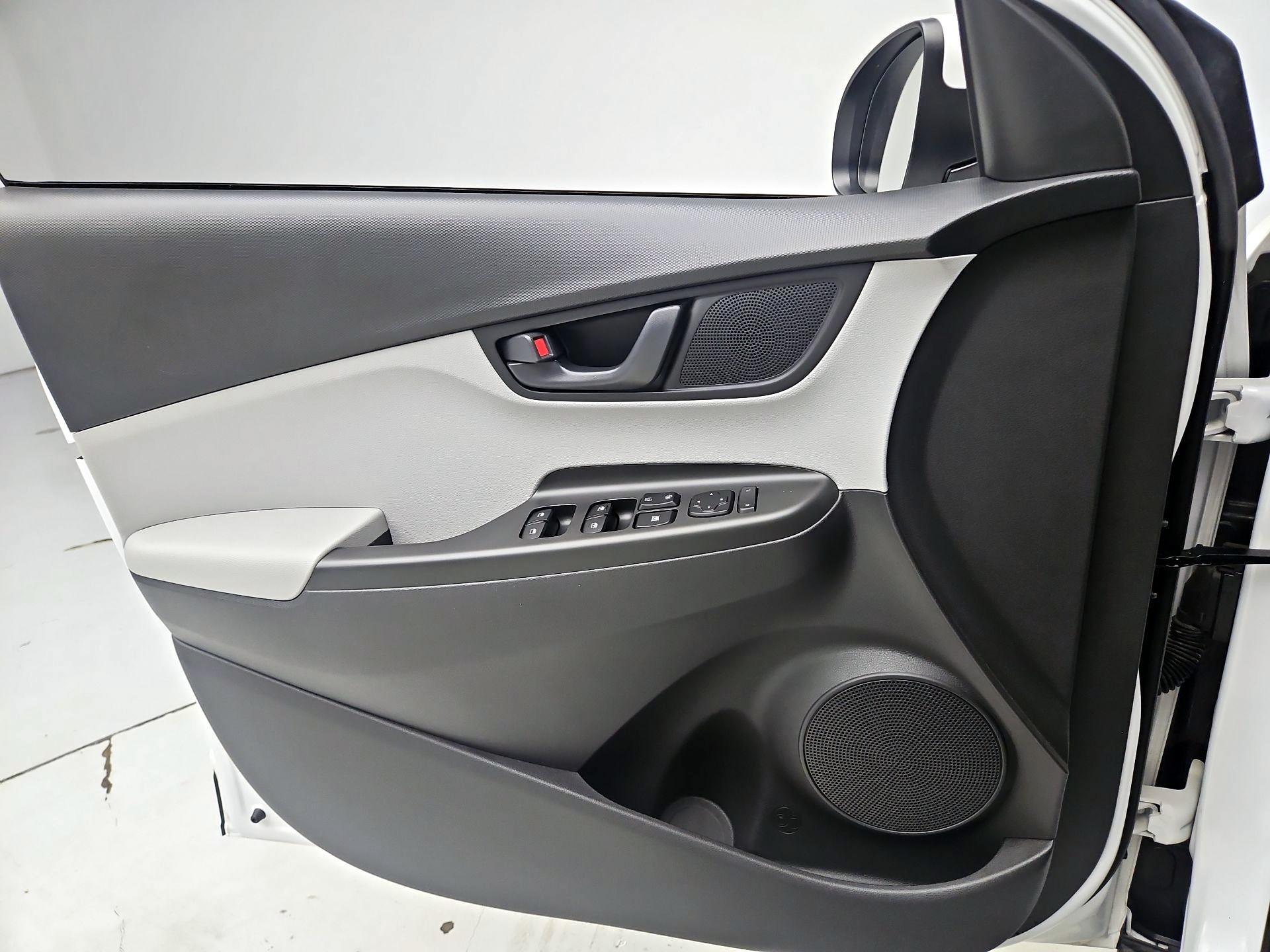 Thumbnail: 2023 Hyundai Kona - 12