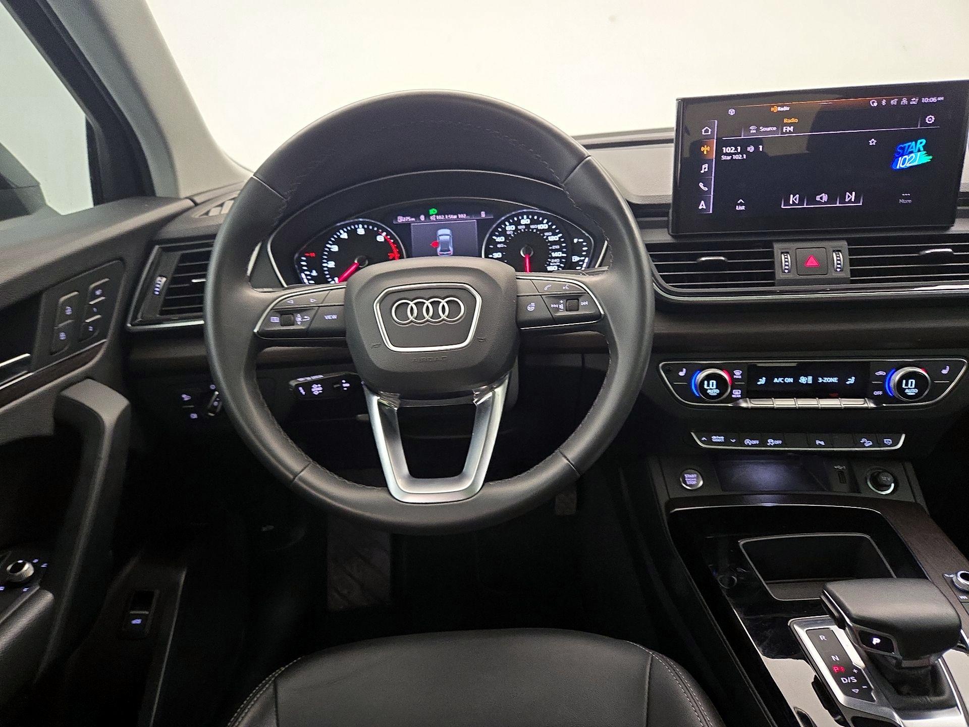 Thumbnail: 2023 Audi Q5 - 10