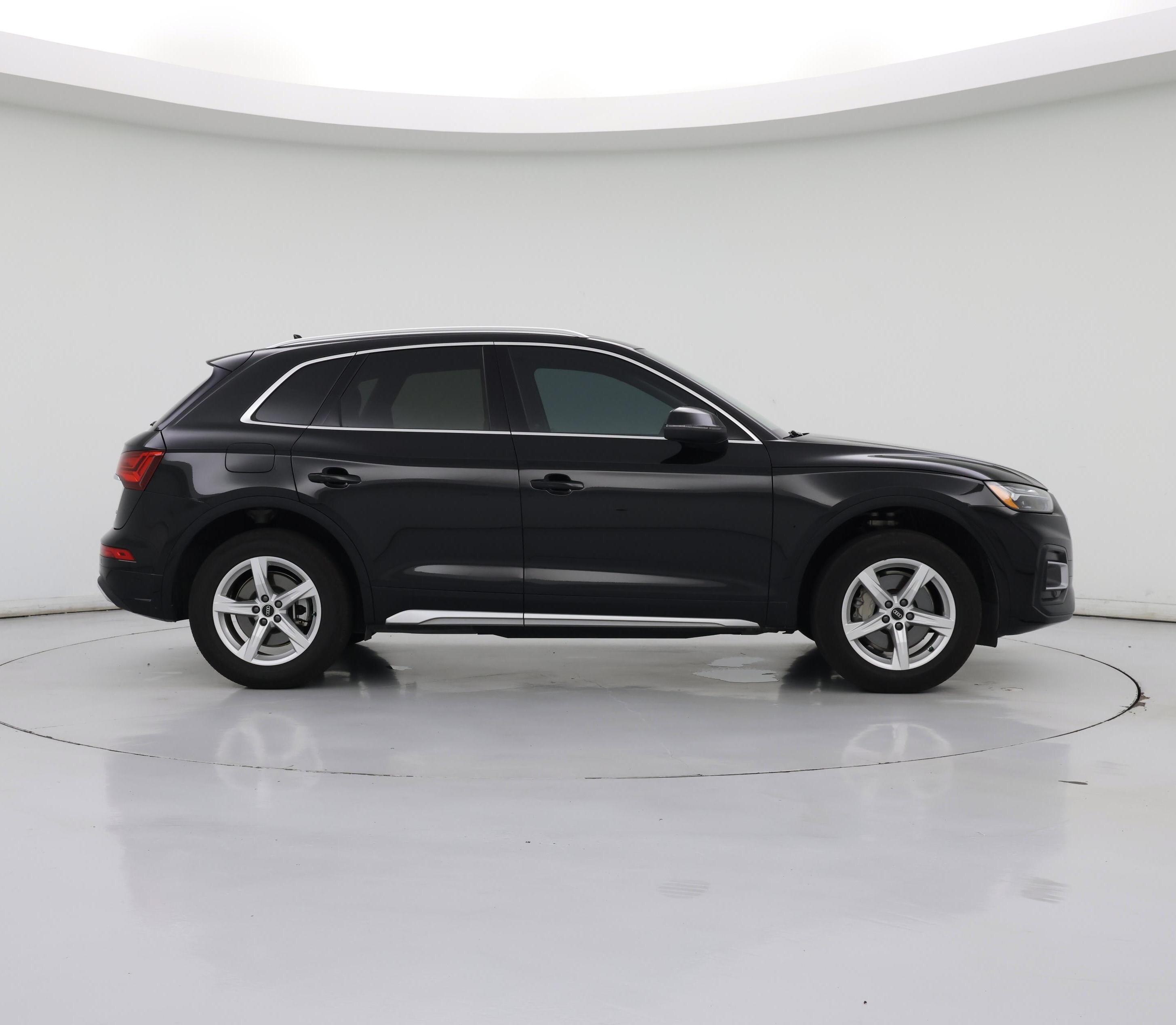 Thumbnail: 2023 Audi Q5 - 7