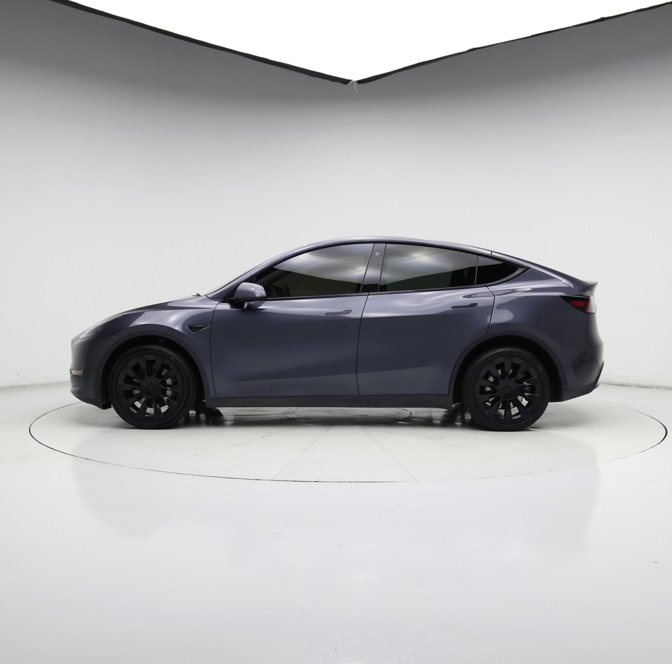 Thumbnail: 2023 Tesla Model Y - 3