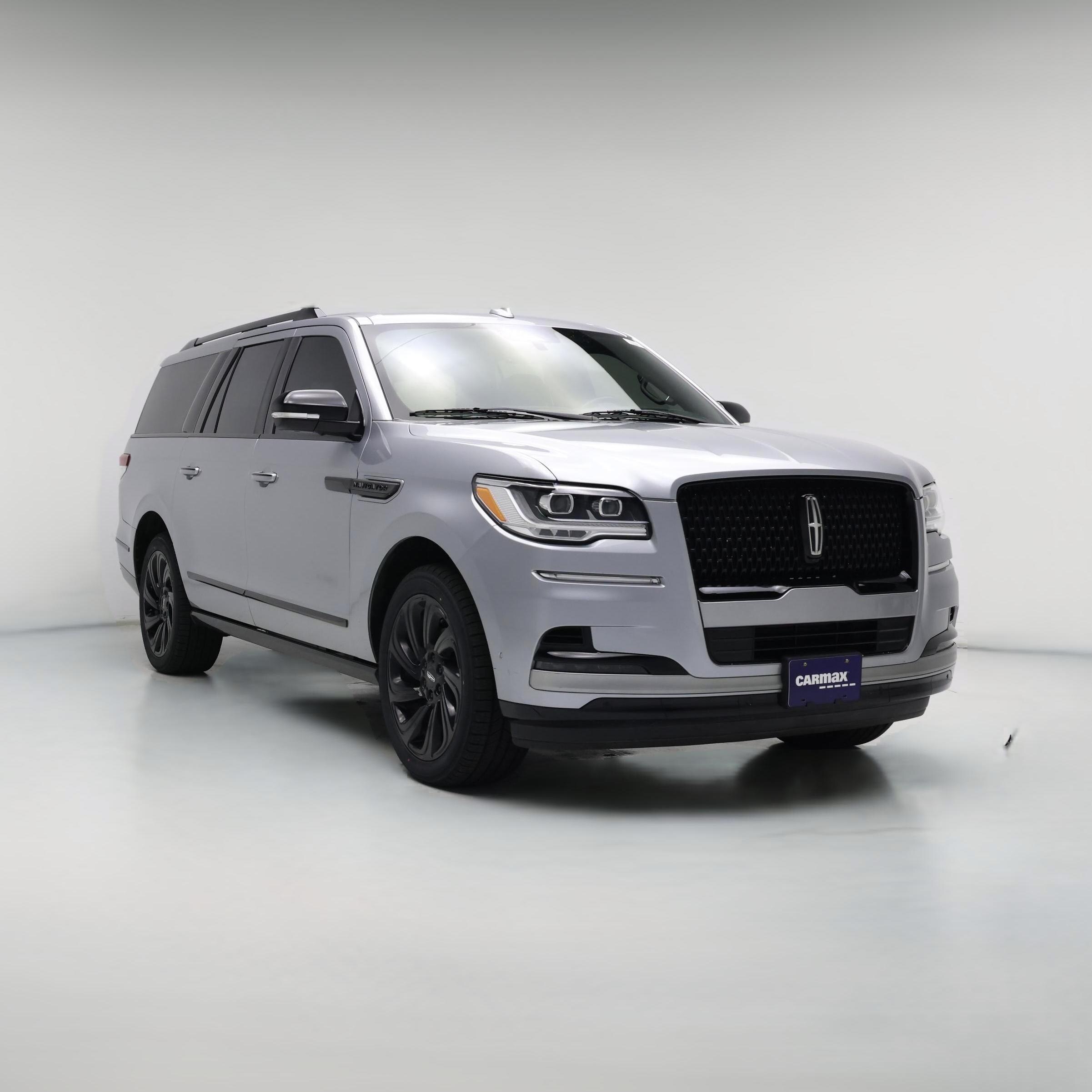 Thumbnail: 2023 Lincoln Navigator L - 1