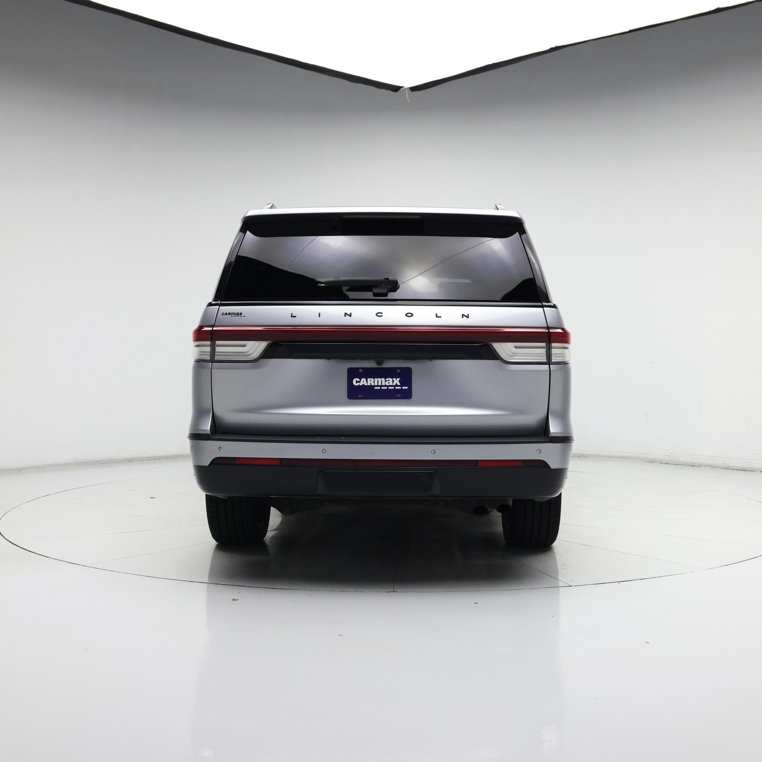Thumbnail: 2023 Lincoln Navigator L - 6