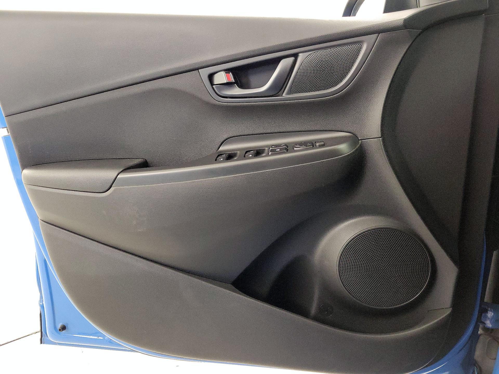 Thumbnail: 2022 Hyundai Kona - 12