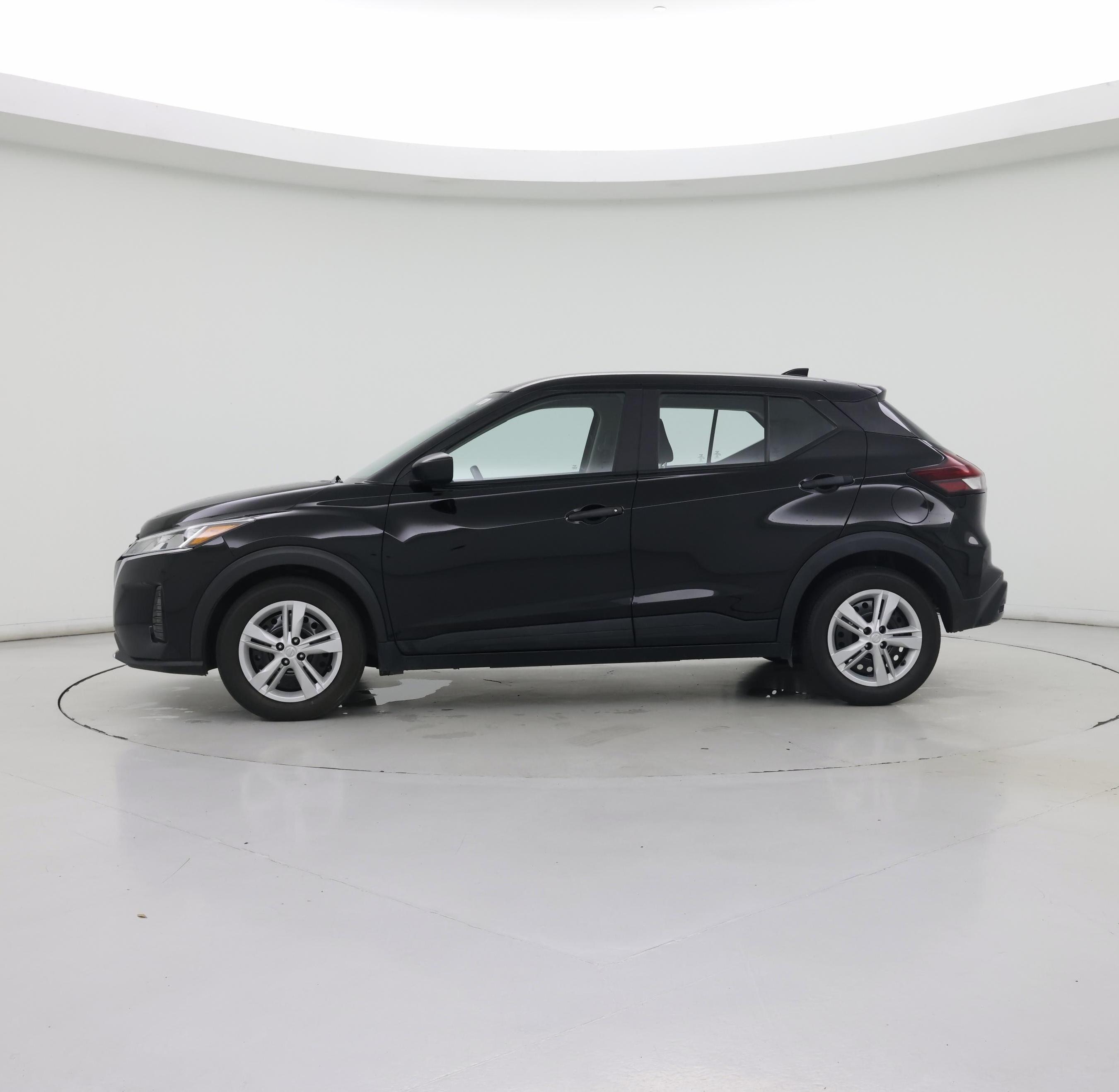 Thumbnail: 2021 Nissan Kicks - 3