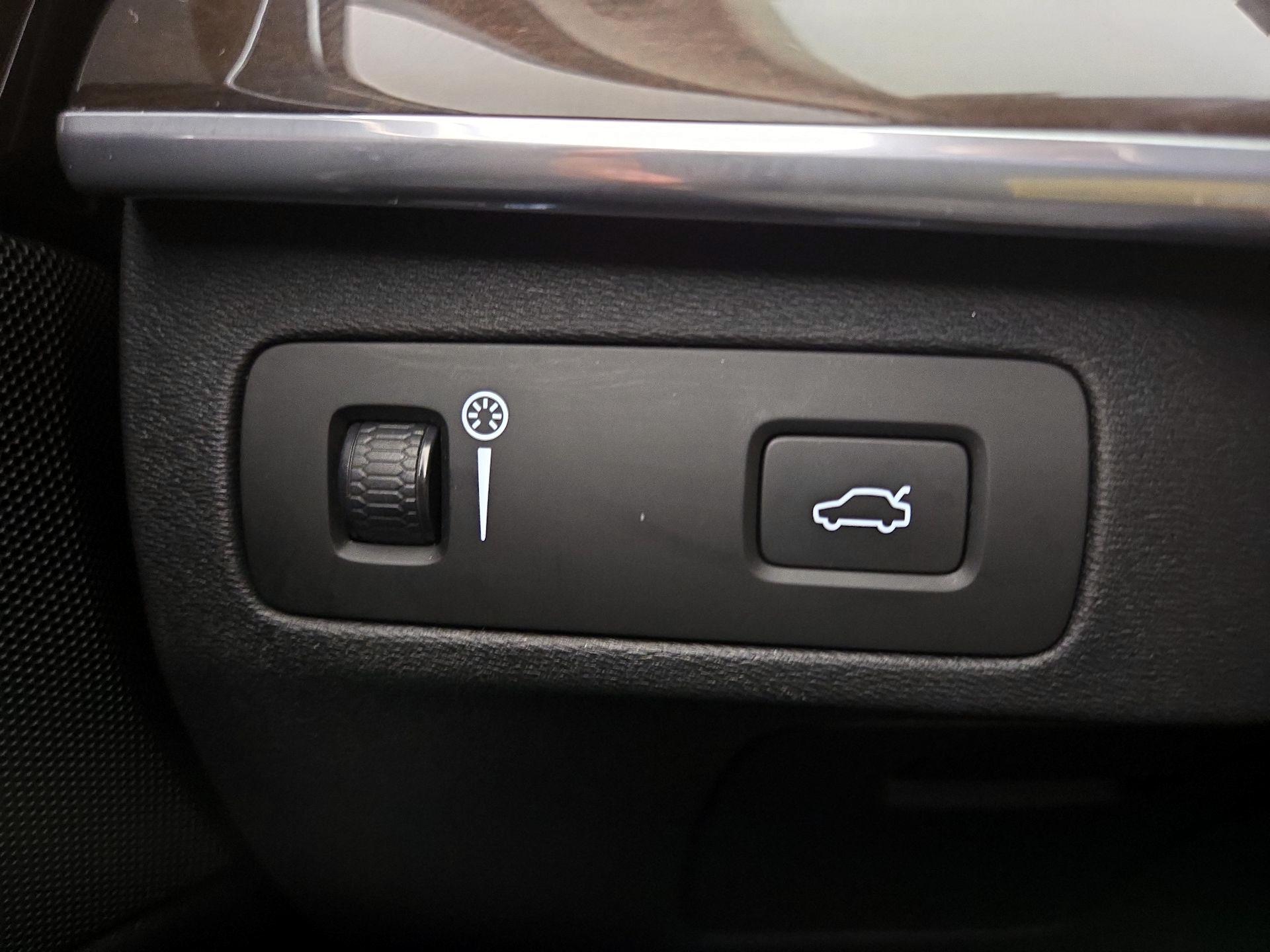 Thumbnail: 2019 Volvo XC90 - 13