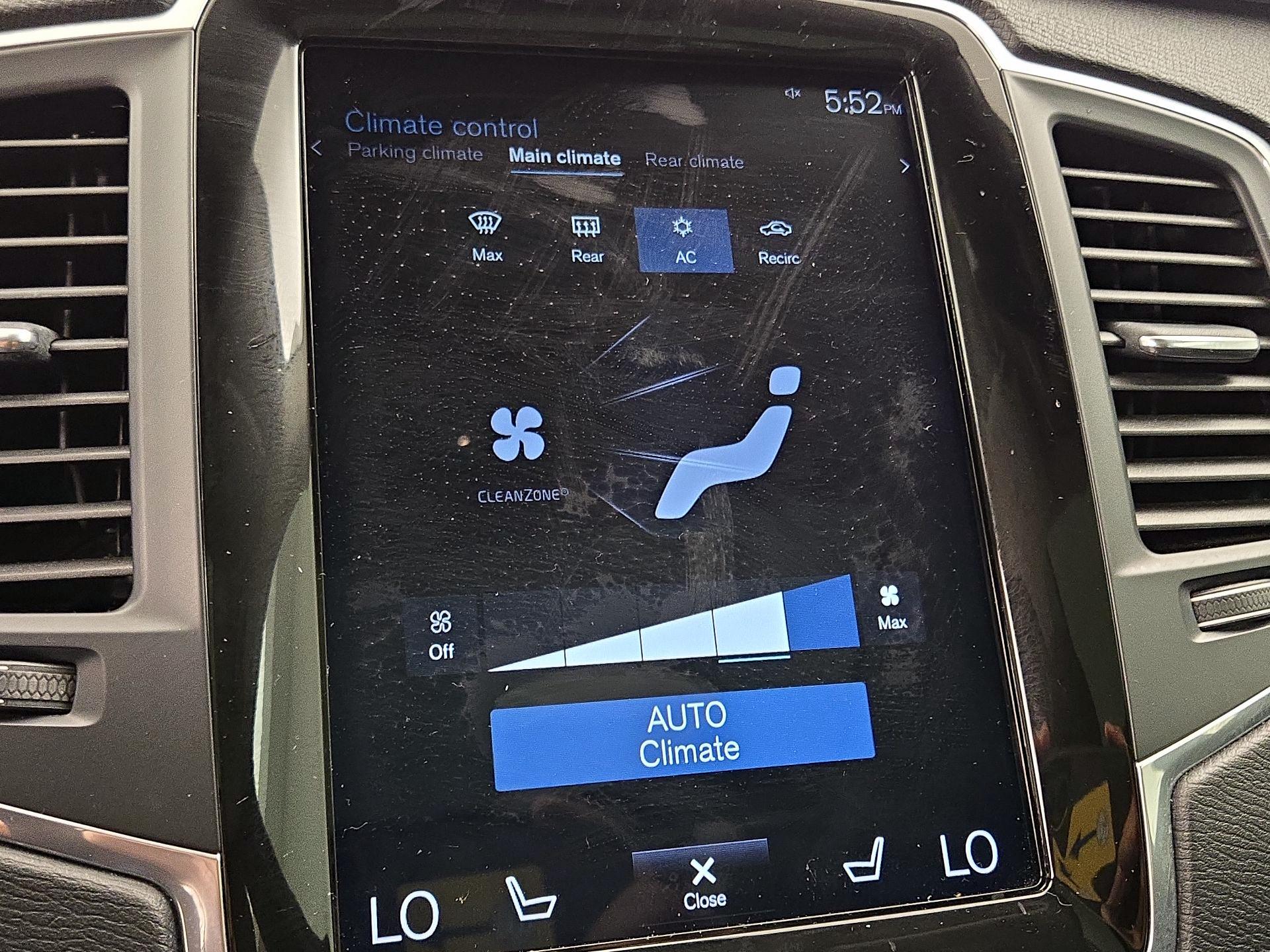 Thumbnail: 2019 Volvo XC90 - 17