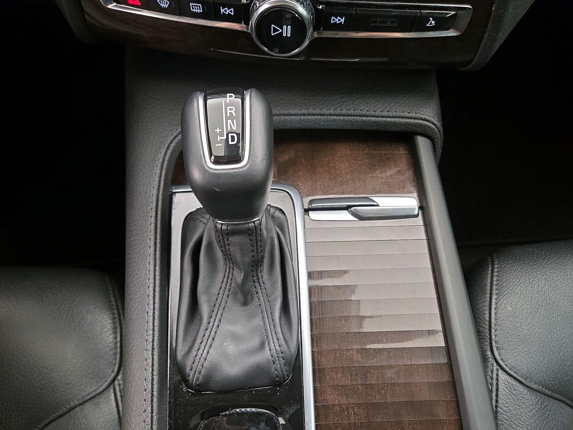 Thumbnail: 2019 Volvo XC90 - 18