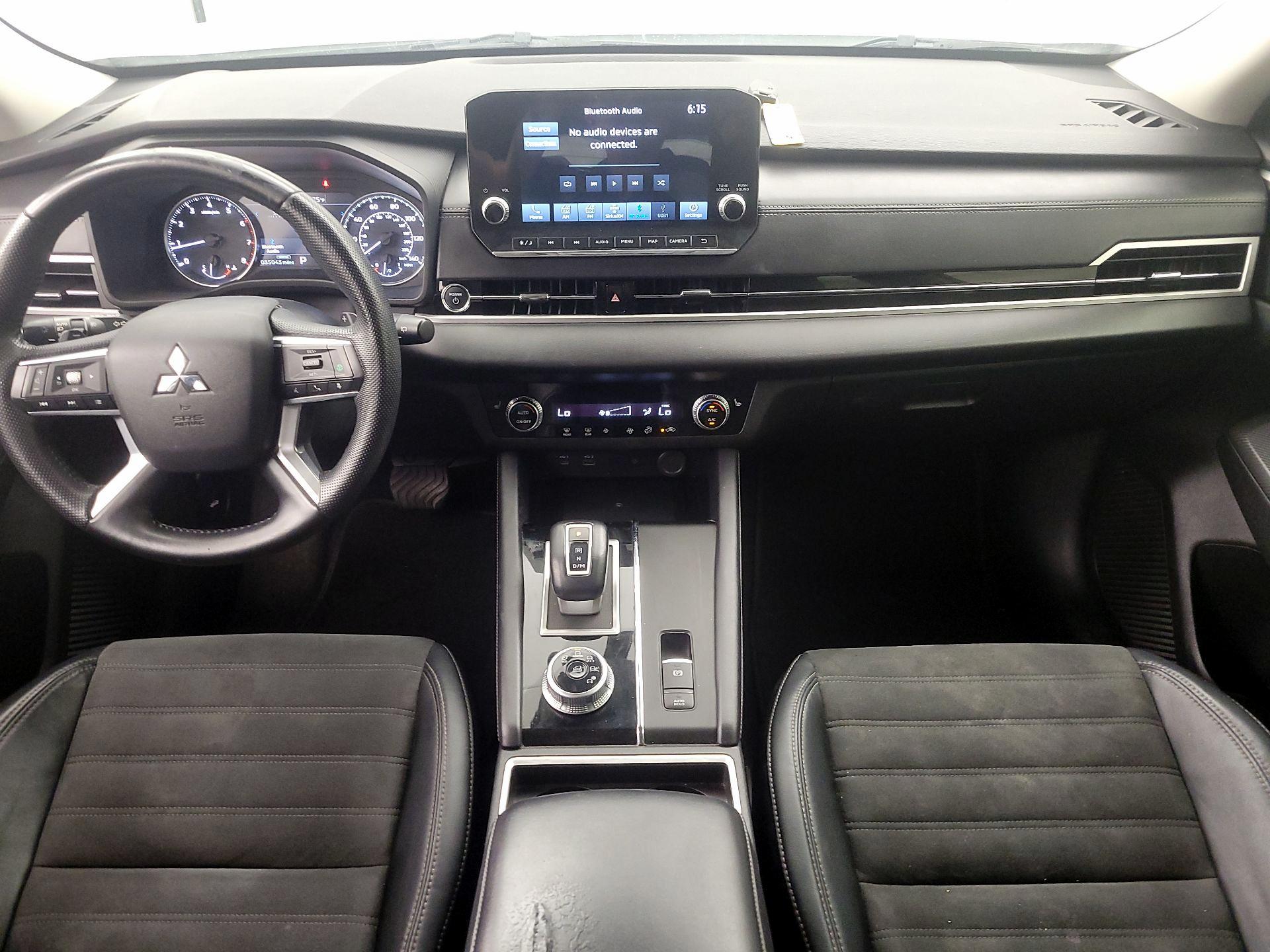Thumbnail: 2022 Mitsubishi Outlander - 9
