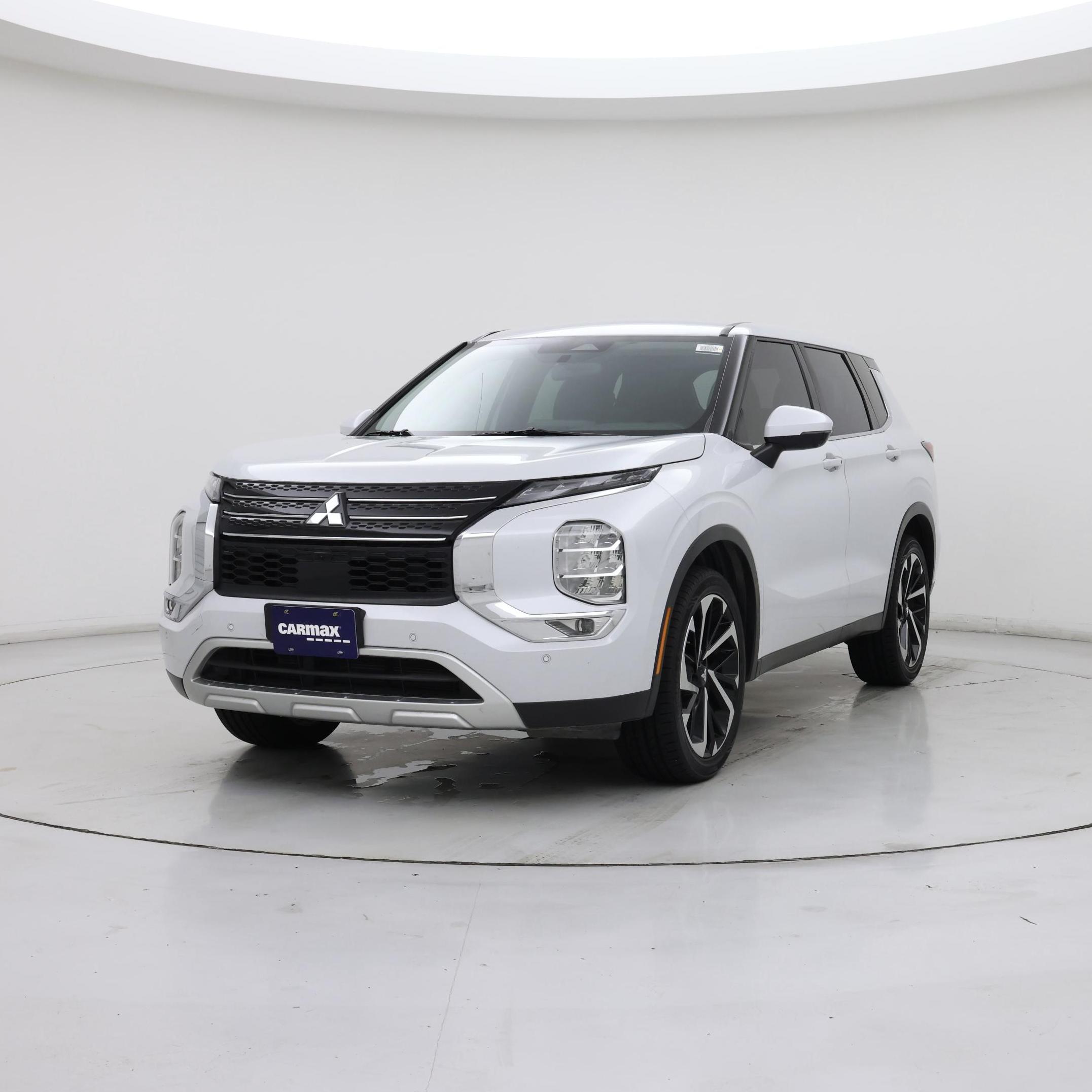 Thumbnail: 2022 Mitsubishi Outlander - 4