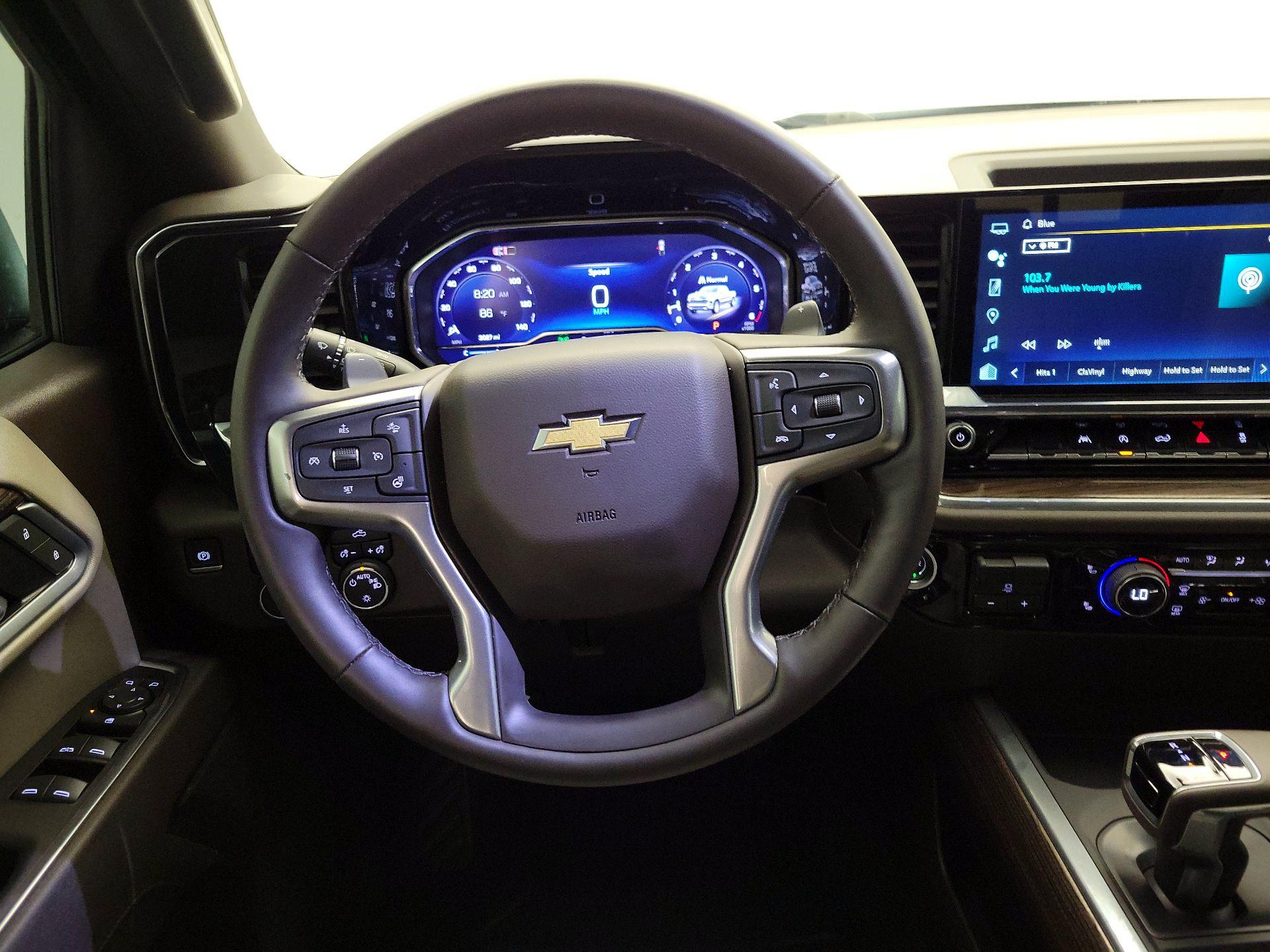 Thumbnail: 2025 Chevrolet Silverado 1500 - 10