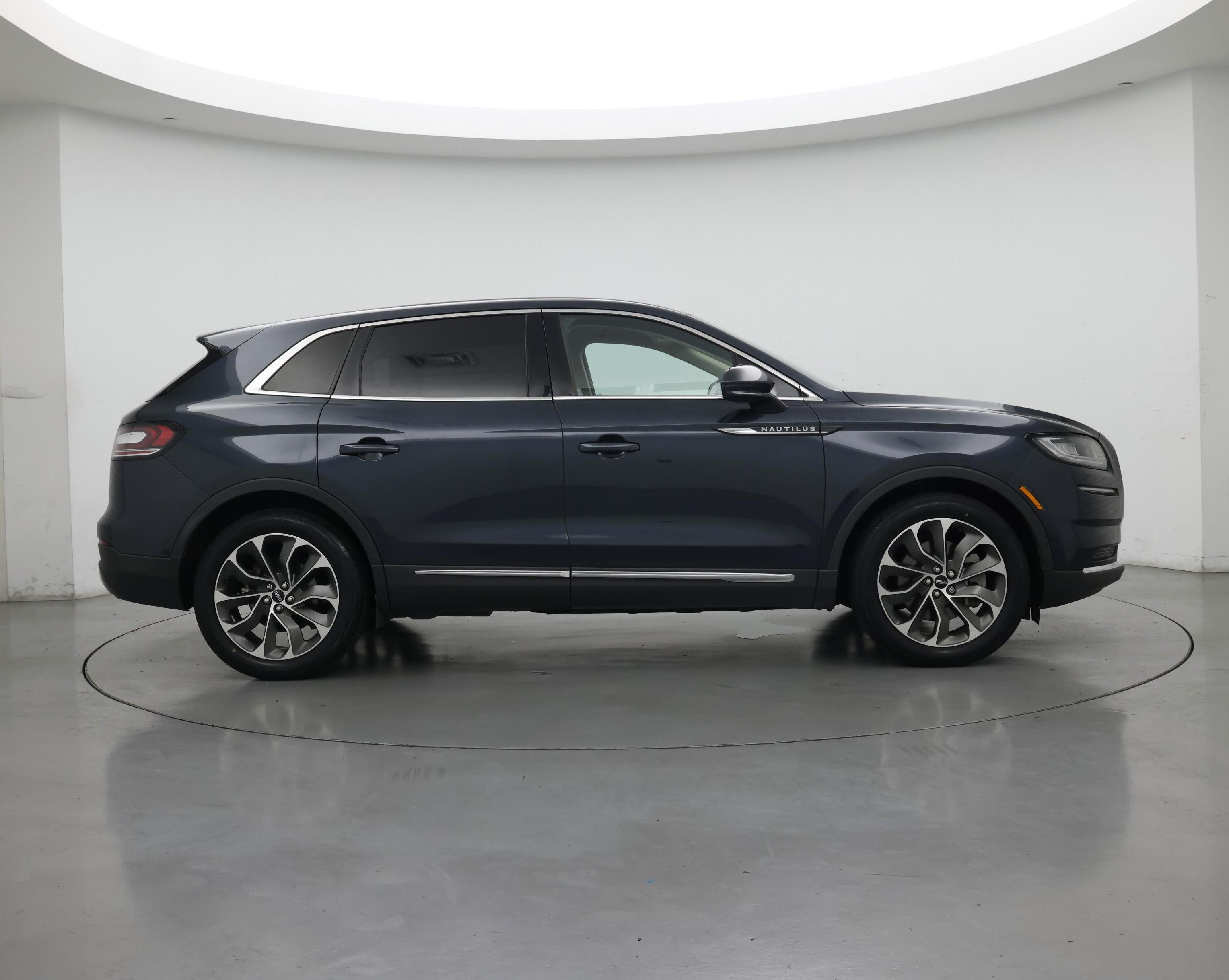 Thumbnail: 2021 Lincoln Nautilus - 7