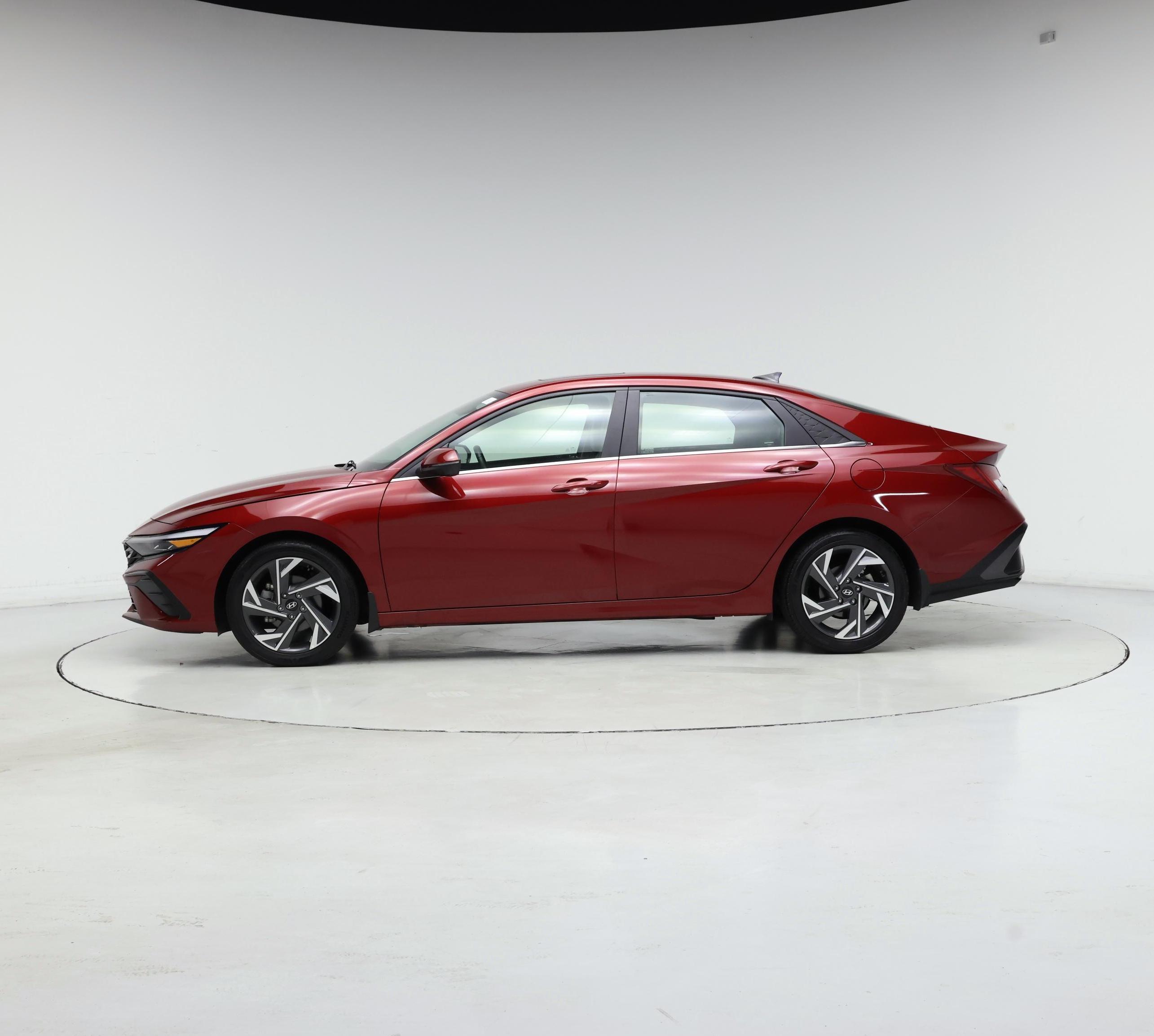 Thumbnail: 2024 Hyundai Elantra - 3