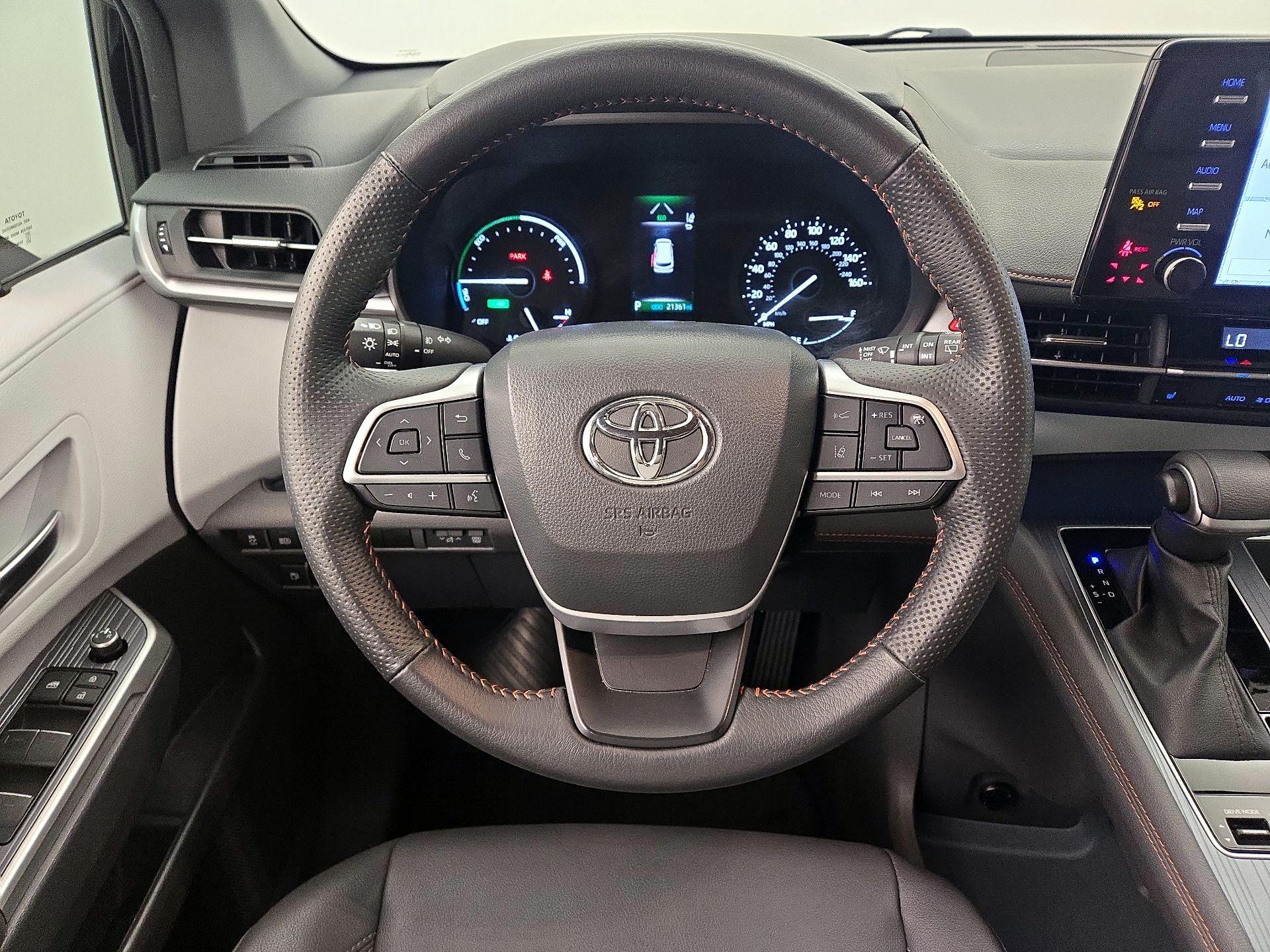 Thumbnail: 2024 Toyota Sienna - 10