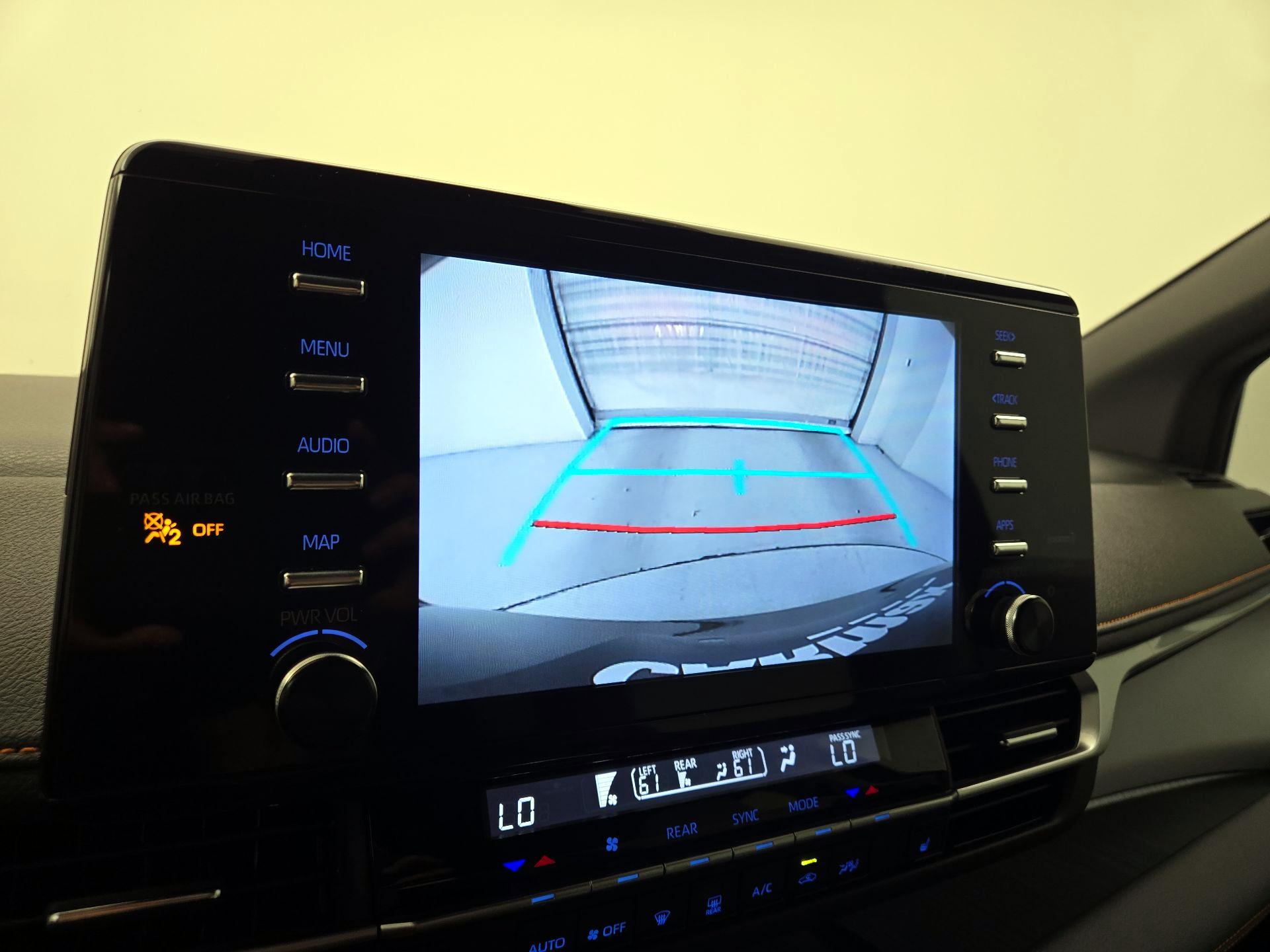 Thumbnail: 2024 Toyota Sienna - 15